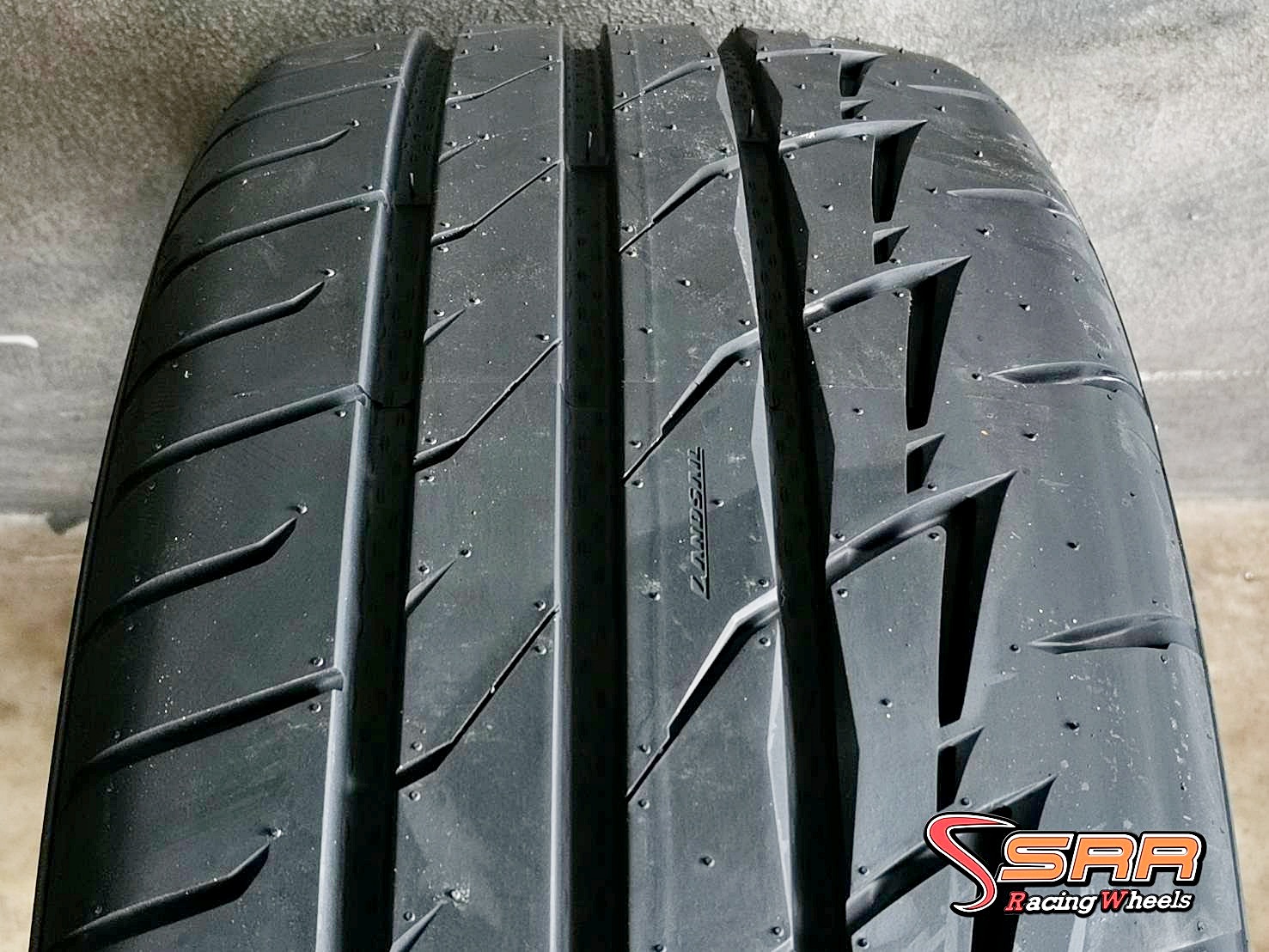 LANDSAIL RS009 215/45R17 ยางใหม่ปี2021 ราคาพิเศษ