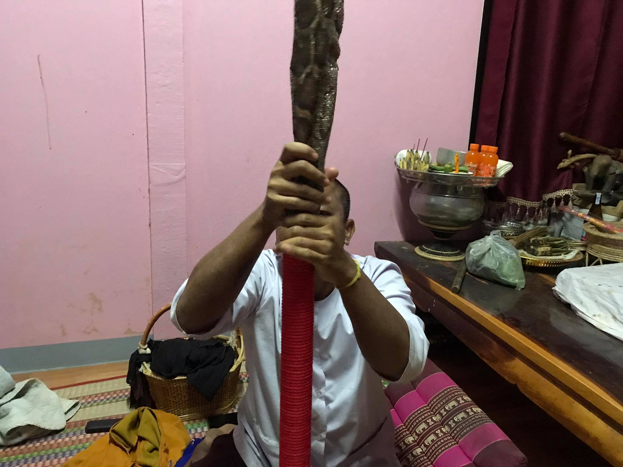 ตะกรุดมงคลยักษ์ อาจารย์เขมร