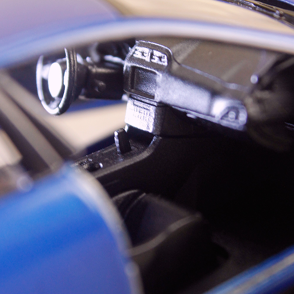 Jaguar XE SV Project 8 Scale 1:38 โมเดลรถเหล็ก (ปลีก-ส่ง)