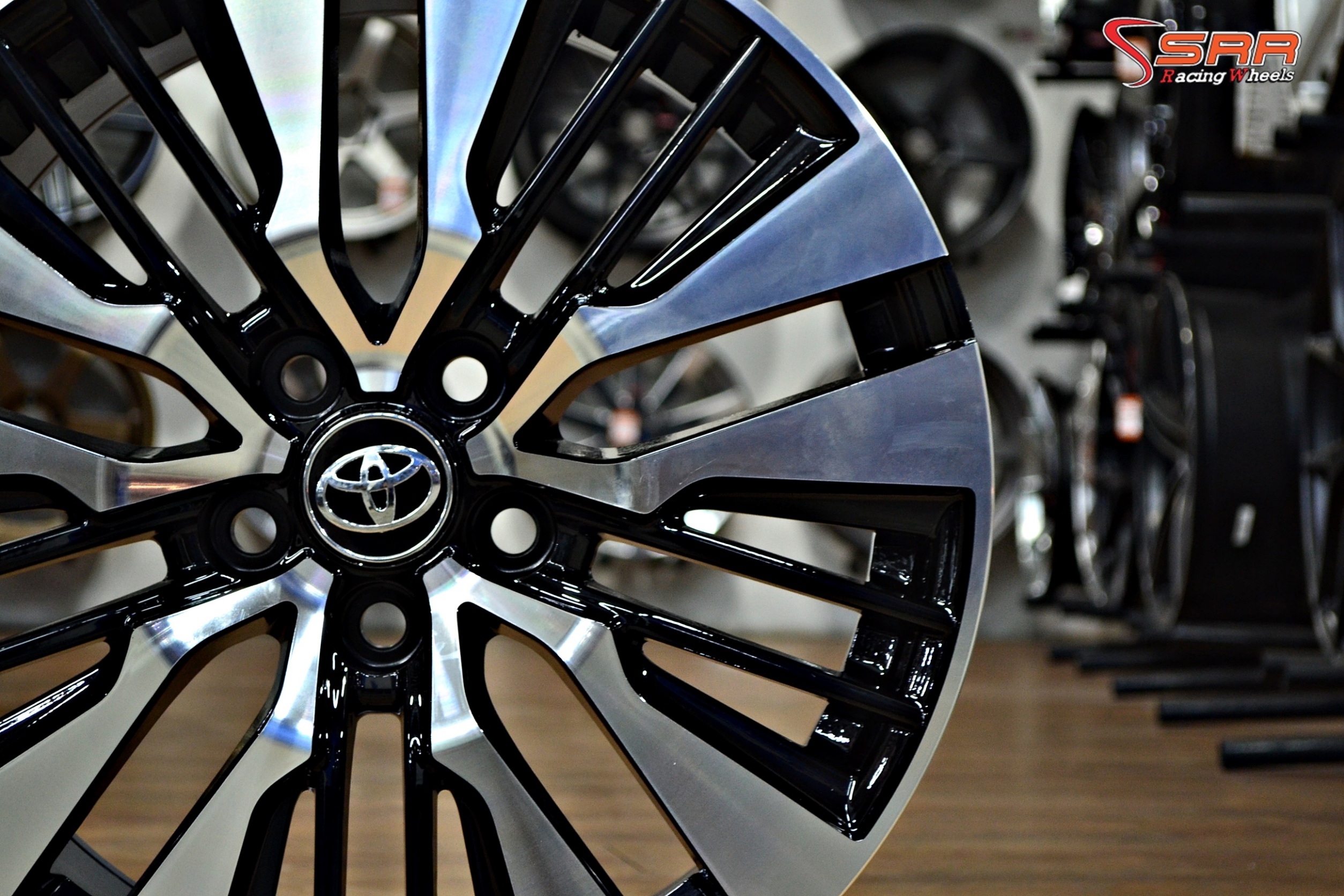 ล้อแม็กซ์ สำหรับใส่รถ TOYOTA ALPHARD , VELLFIRE , CAMRY ขอบ18 นิ้ว