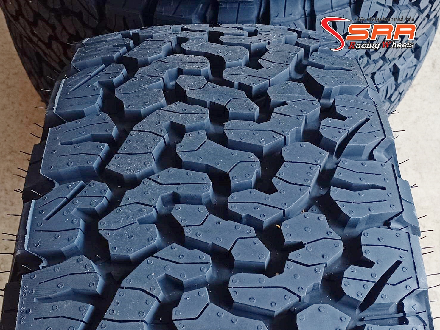 BFGoodrich All Terrain T/A KO2 265/65R17 ยางใหม่ปี21 ราคาพิเศษ