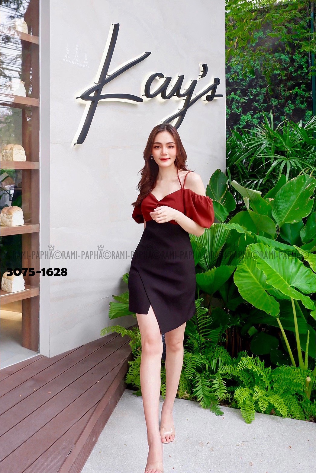 รหัส :: 3075-1628 เดรสดีไซน์สวยเก๋ แมทช์สีทูโทน