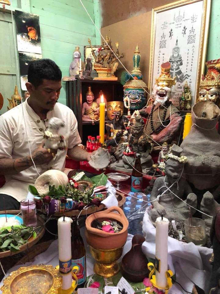 รวมเครื่องราง อาจารย์ถม สายพราย