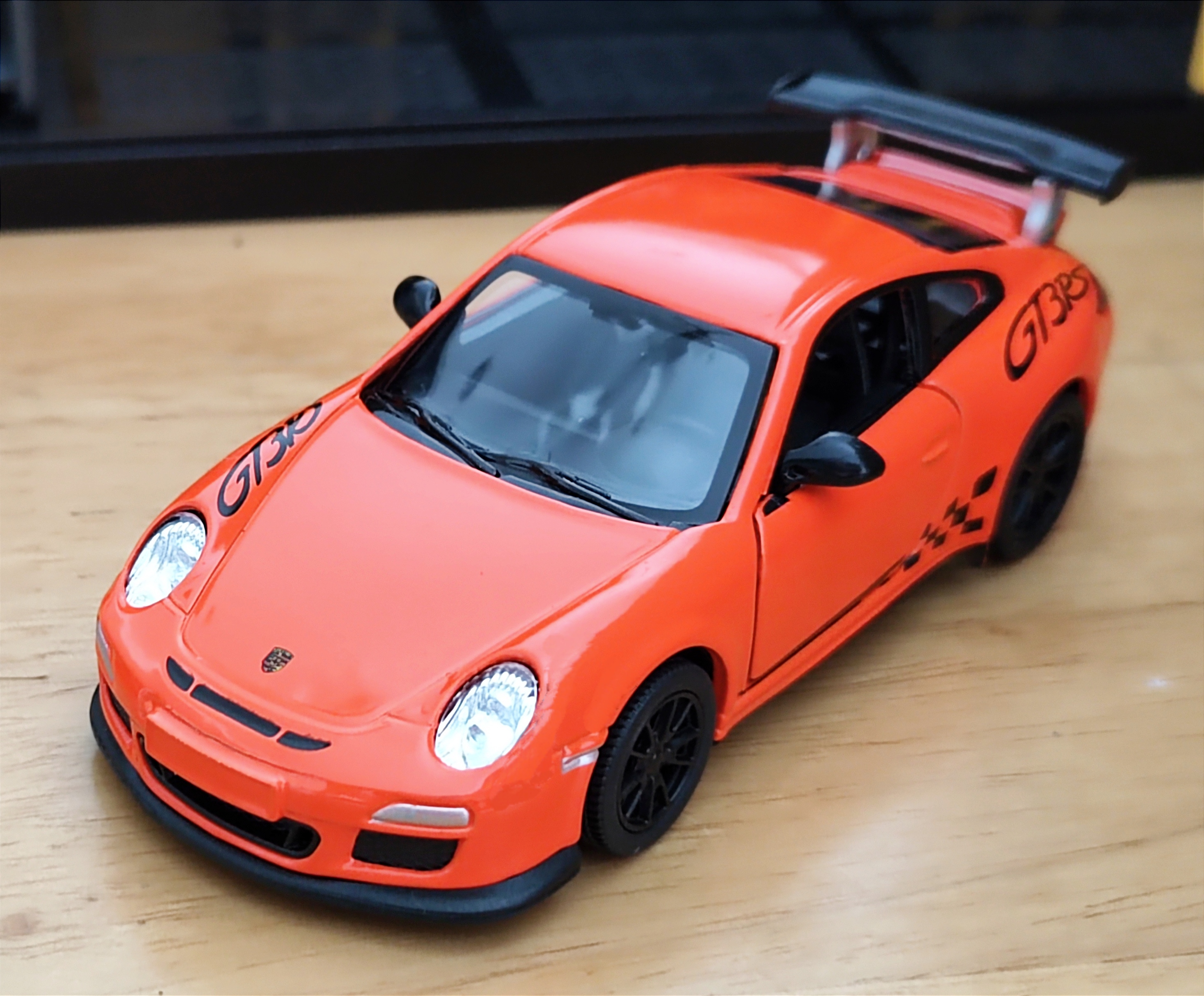 2010 Porsche 911 GT3 RS โมเดลรถเหล็ก (ปลีก-ส่ง)