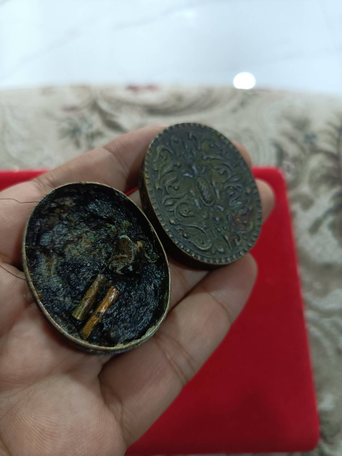 สีผึ้งพรายมหาเสน่ห์ตลับครู อาจารย์เสือ สำนักคนเลี้ยงผี