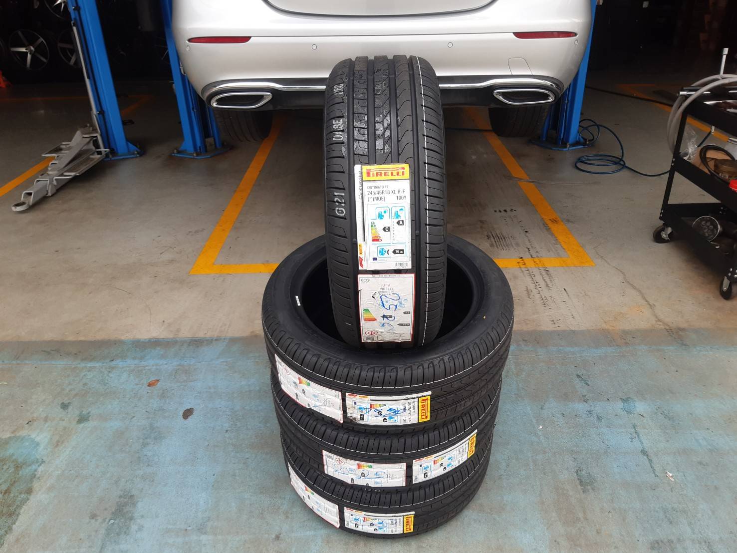 PIRELLI CINTURATO P7 R-F (MOE) 245/45R18 ยางใหม่ปี20 ราคาพิเศษ