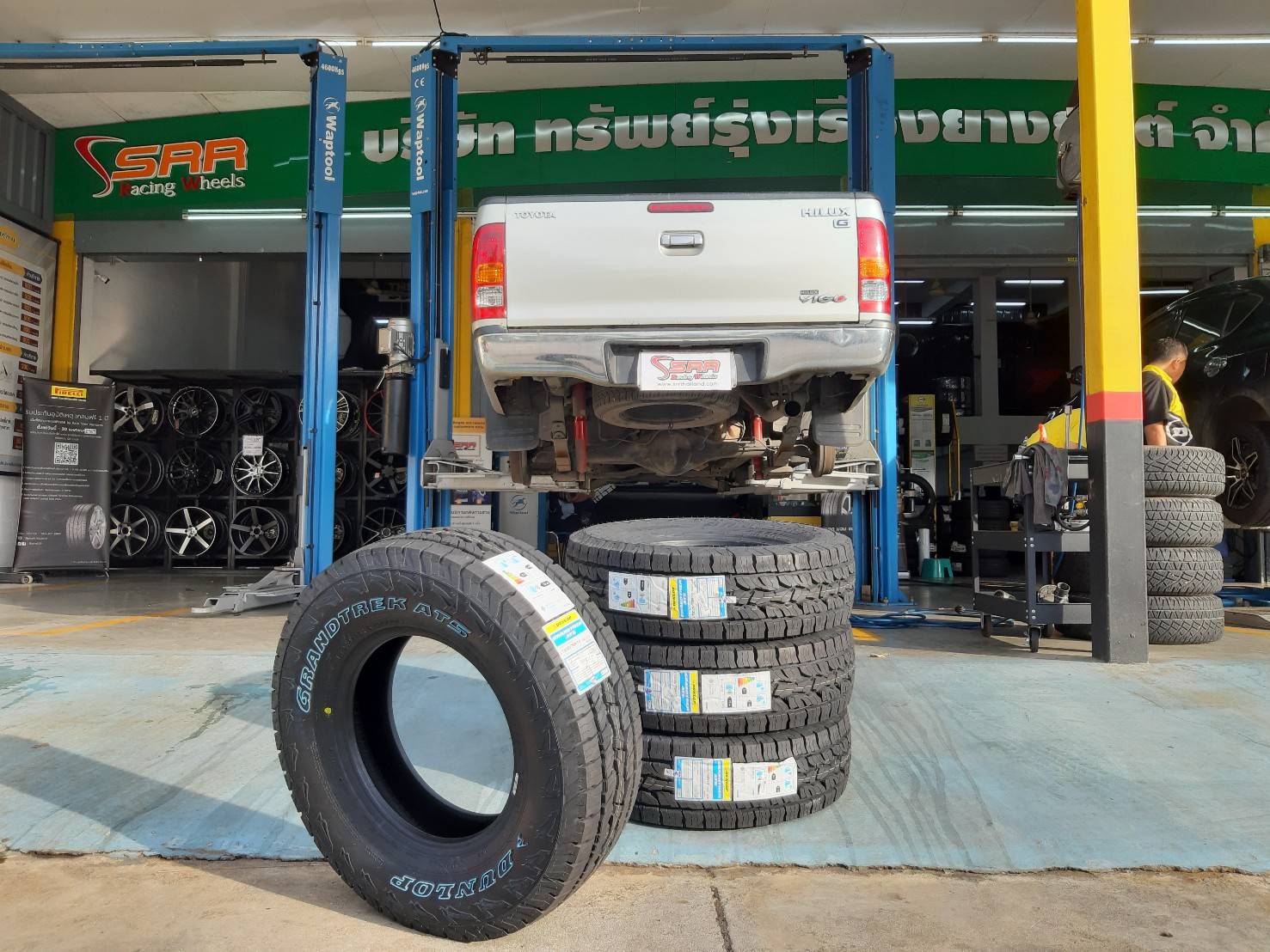 DUNLOP GRANDTREK AT5 235/75R15 ยางปี20 ราคาพิเศษ