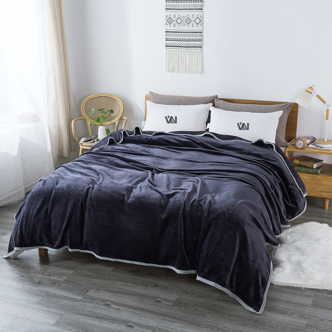 ผ้าห่มนาโน 8 ฟุตพรีเมี่ยมของแท้งานป้าย VN (12ผืนคละสี)