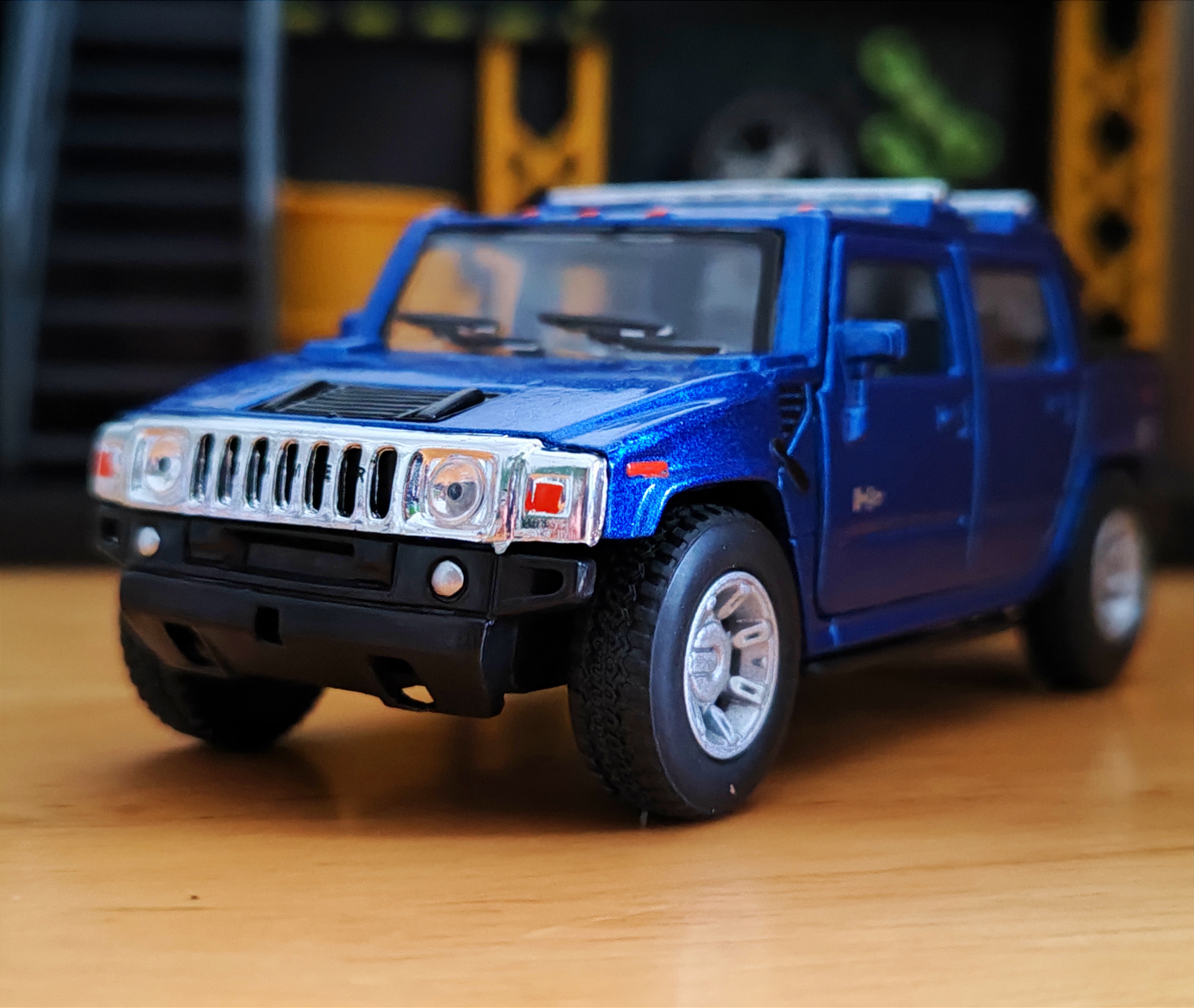 2005 Hummer H2 SUV โมเดลรถเหล็ก (ปลีก-ส่ง)