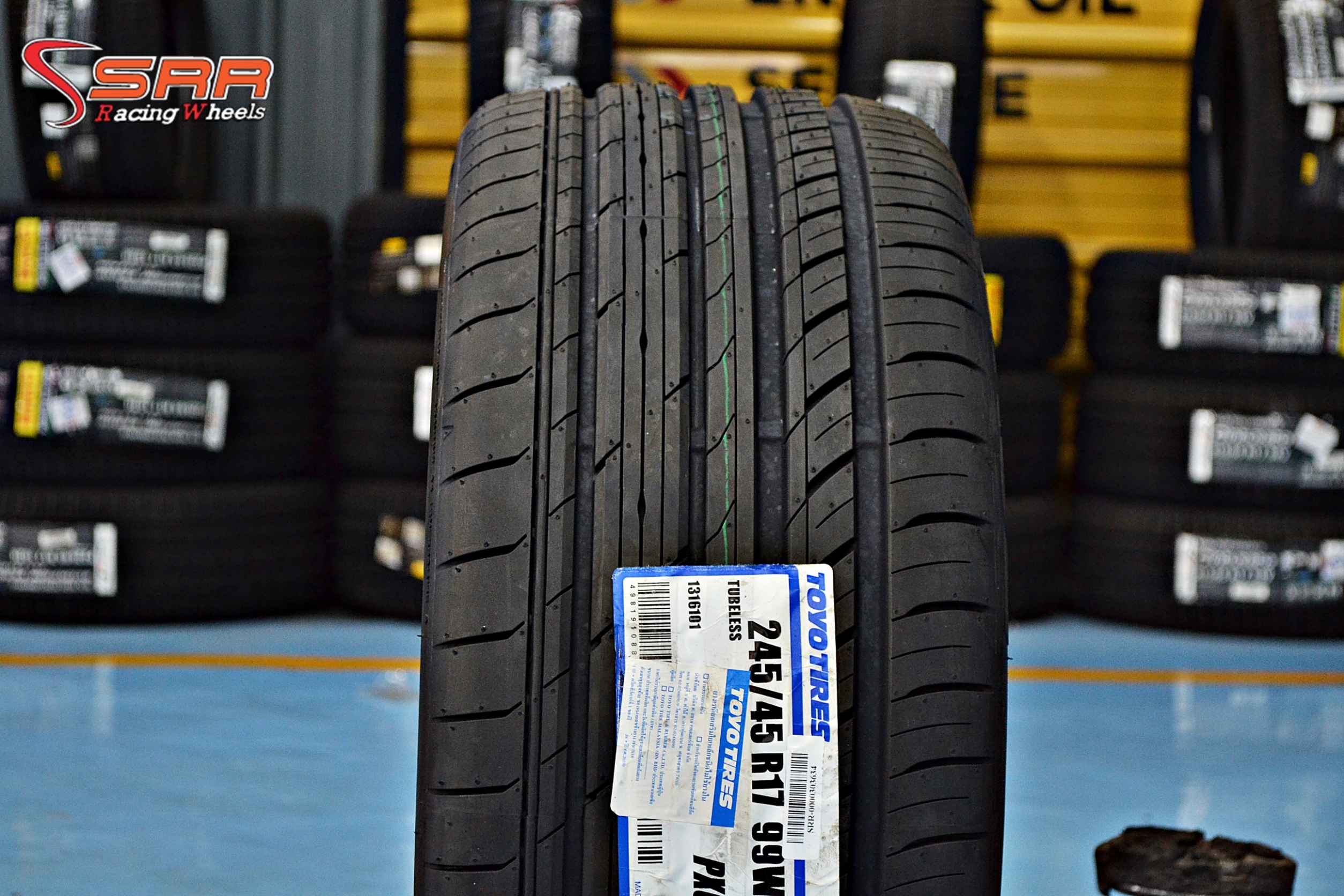 TOYO C1S 245/45R17