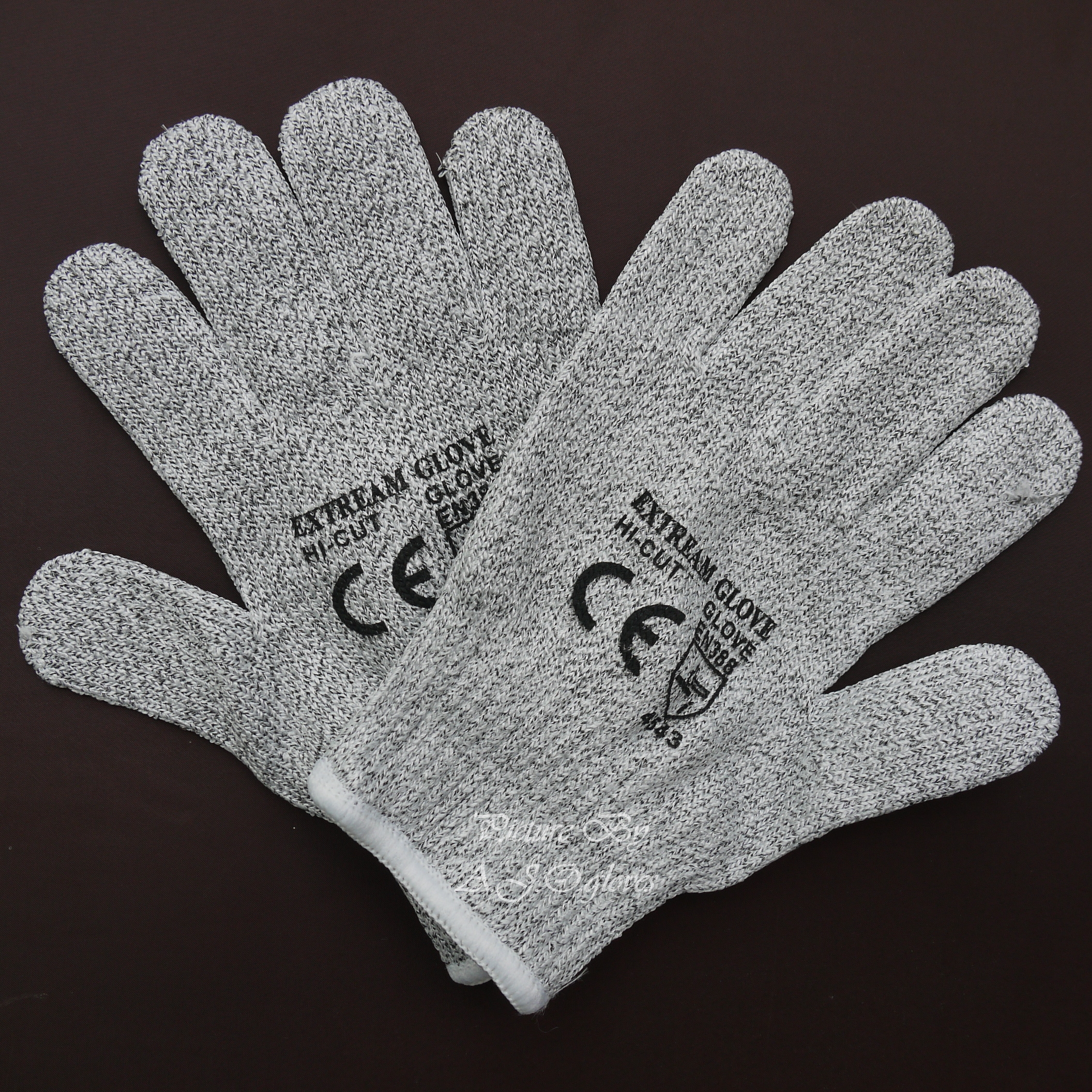 ถุงมือกันบาดระดับ 5 (Dyneema Gloves)