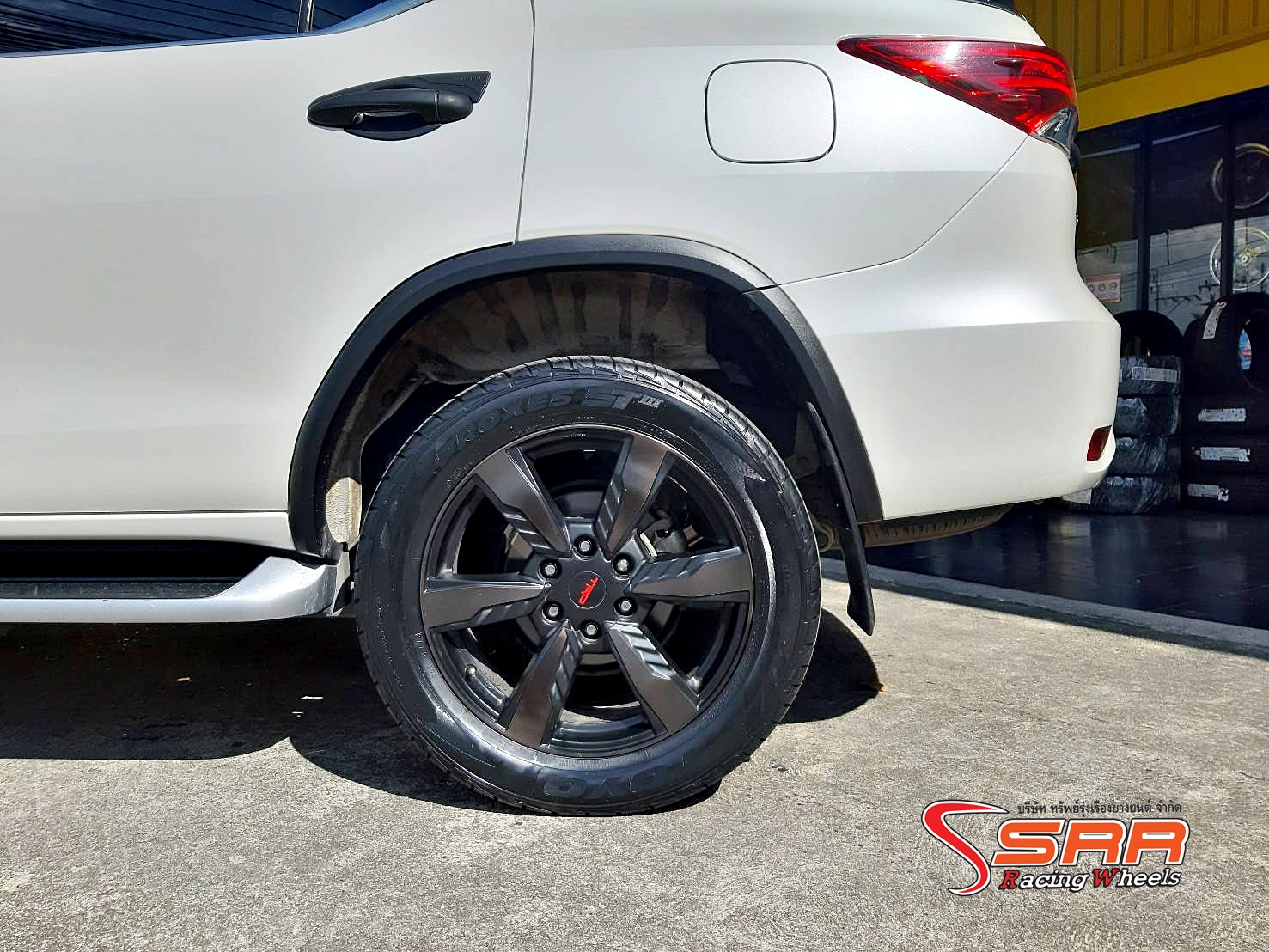 TOYO PROXES ST3 265/50R20 ยางใหม่ปี20 ลดราคาพิเศษ