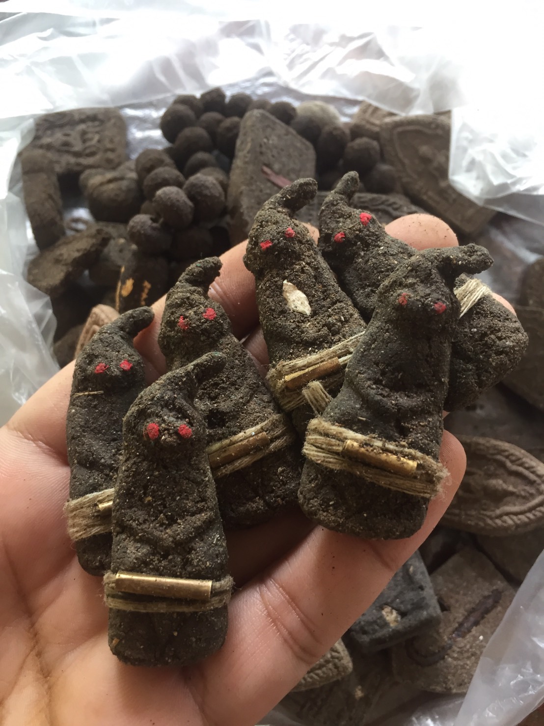 เครื่องรางชุดบูชาครูปี 45 อ.เปล่ง บุญยืน สุรินทร์