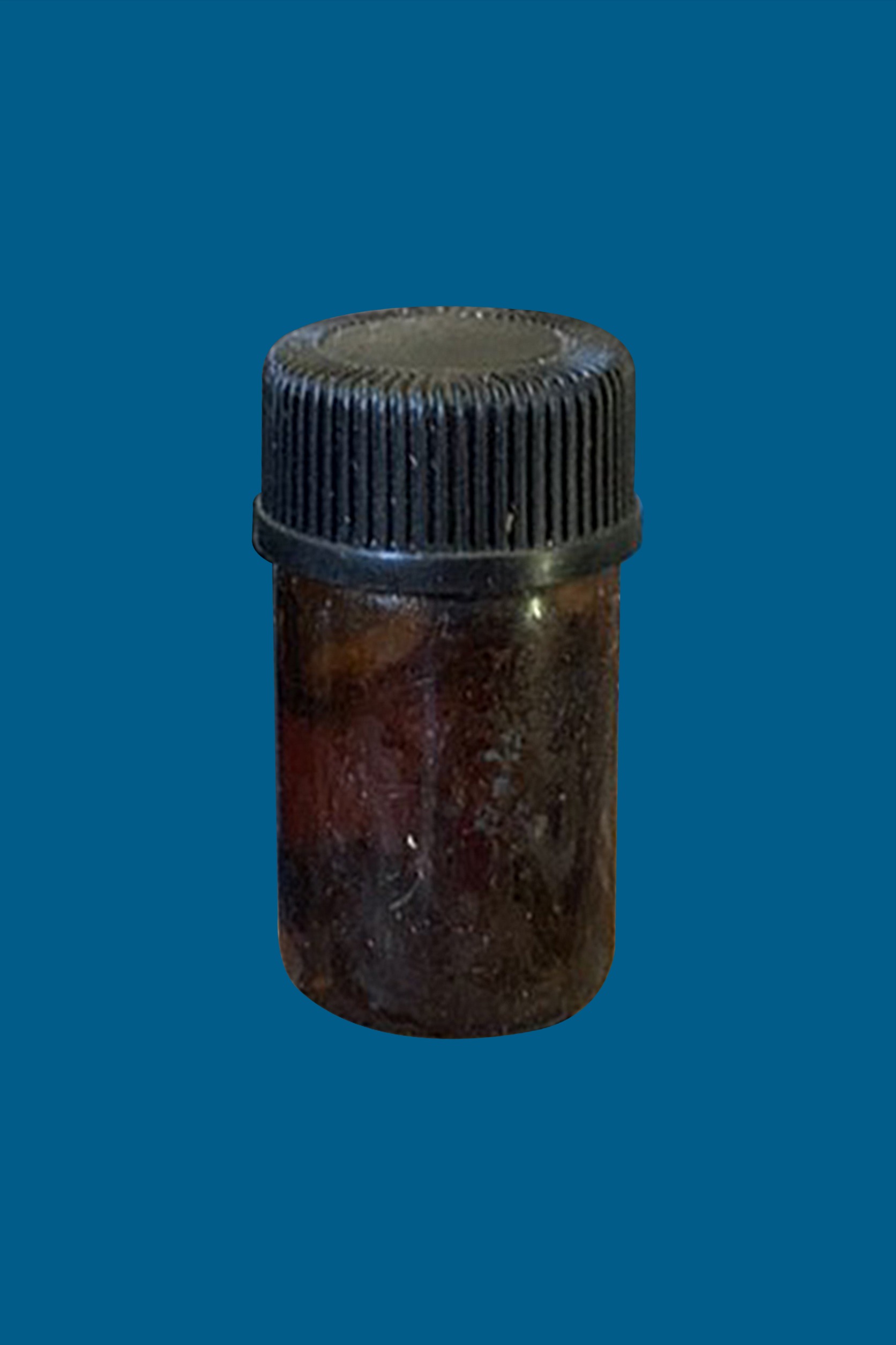 น้ำมันพรายสาว 21 ผูกคอตาย