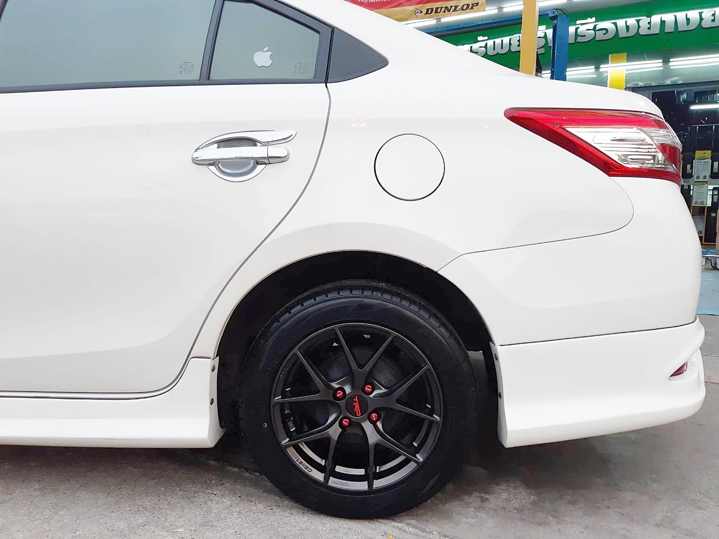 TRD TR6 ล้อแท้LENSO ขอบ15 4x100 HD สำหรับใส่รถTOYOTA