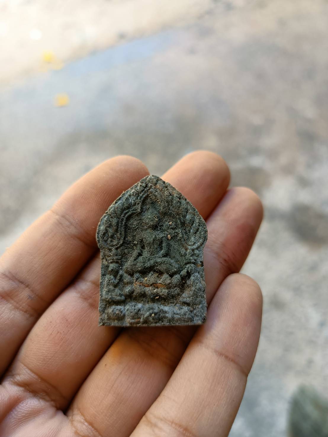 ขุนแผนพิมพราย 59 ตนหลังยันต์จม รุ่นบูชาครู ด้านหน้าฝังตะกรุดด้านหลังฝังปั้นเหน่ง อาจารย์เปล่ง บุญยืน