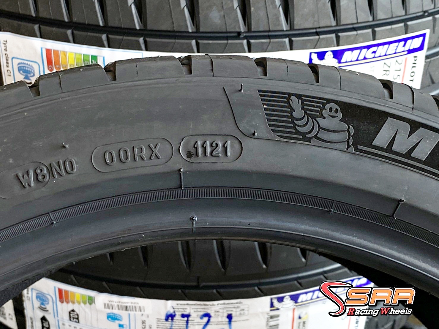 MICHELIN PILOT SPORT 4 215/45ZR17 ยางใหม่ปี21 ราคาพิเศษ