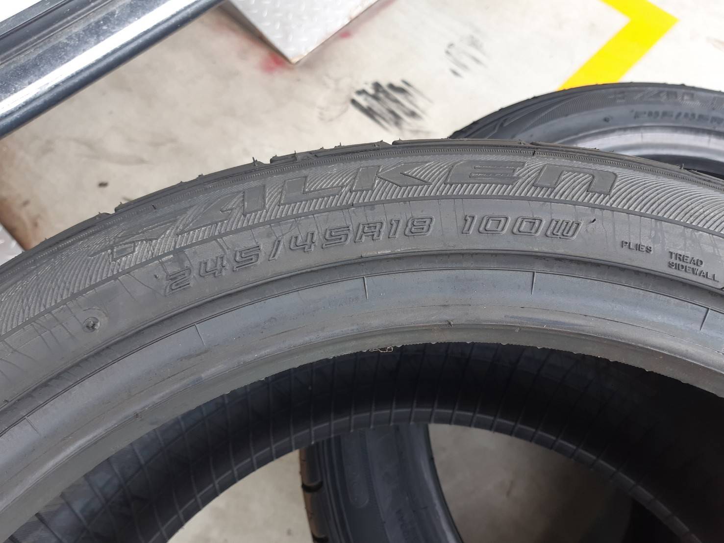 FALKEN ZE914 ECORUN 245/45R18 ยางไทยปี20 ราคาพิเศษ