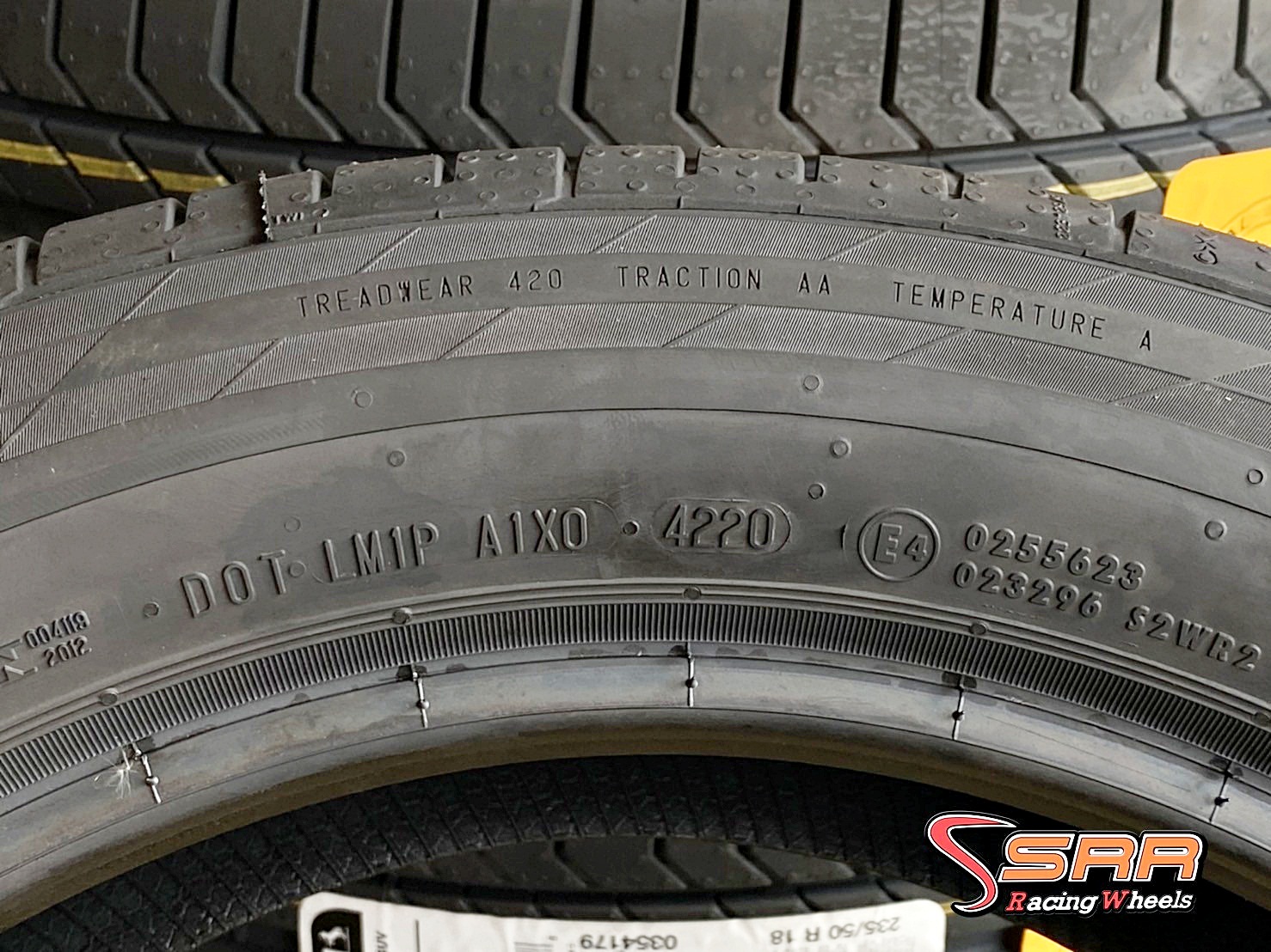 CONTINENTAL ContiSportContact 5 SUV MOE SSR 235/50R18 ยางรันแฟลต สำหรับใส่BENZ GLA