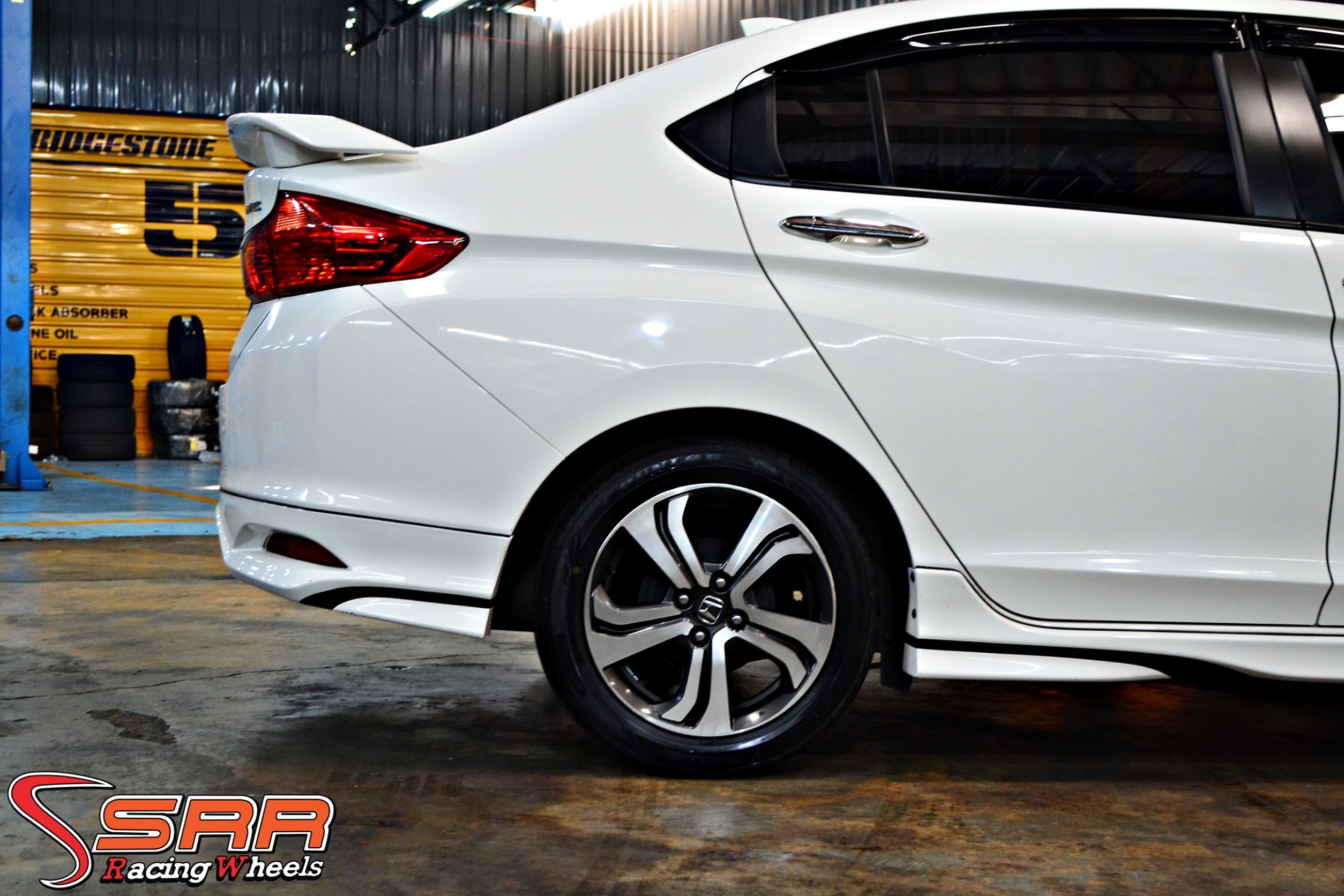 DUNLOP ENASAVE EC300+ 185/55R16 ราคาพิเศษ เส้นละ 2,500 บาท