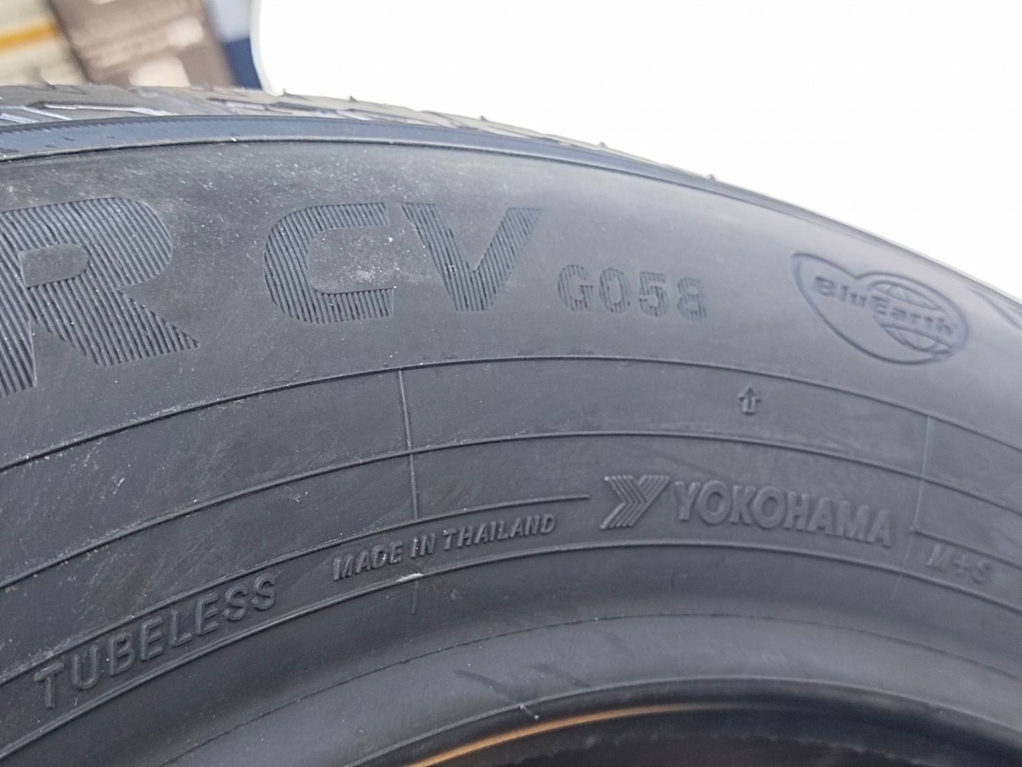 YOKOHAMA GEOLANDAR CV G058 225/60R18 ยางใหม่ ราคาพิเศษ
