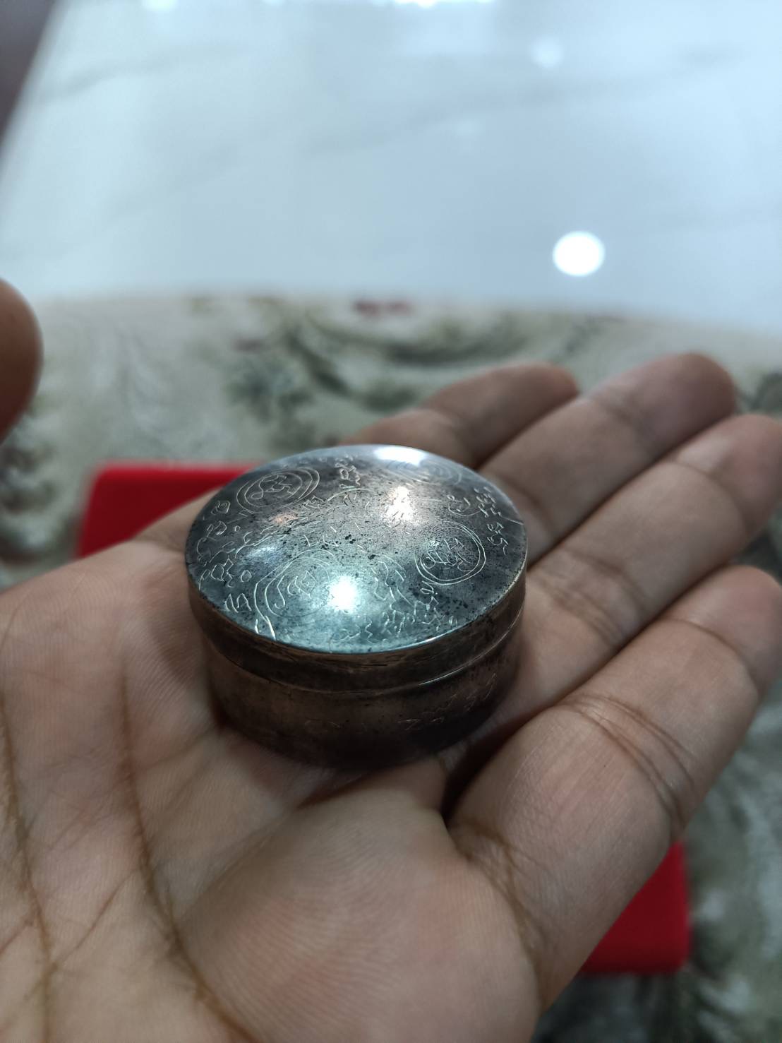 สีผึ้งรวมเกจิและฆราวาสที่มีชื่อเสียงในเขตประเทศไทยและเขมร