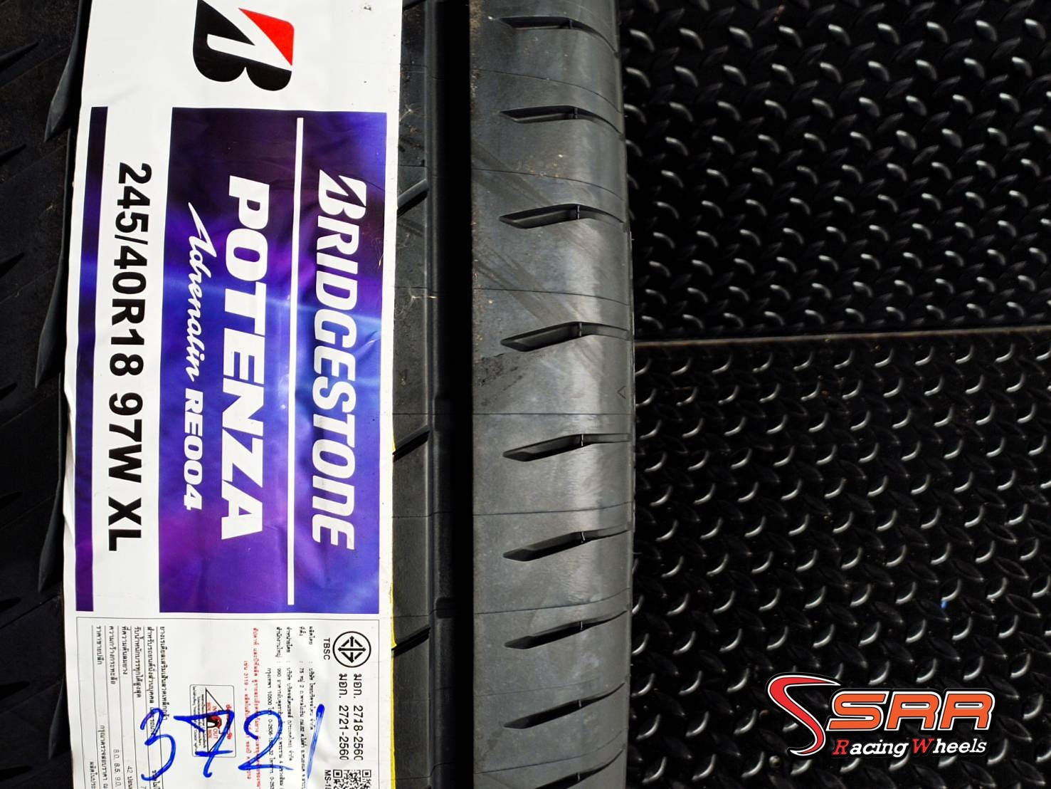 BRIDGESTONE RE004 245/40R18 ยางใหม่ ยางสปอร์ต ราคาพิเศษ