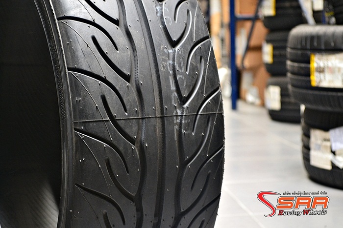 YOKOHAMA AD08R 205/45R17 เส้นละ 4,900 บาท