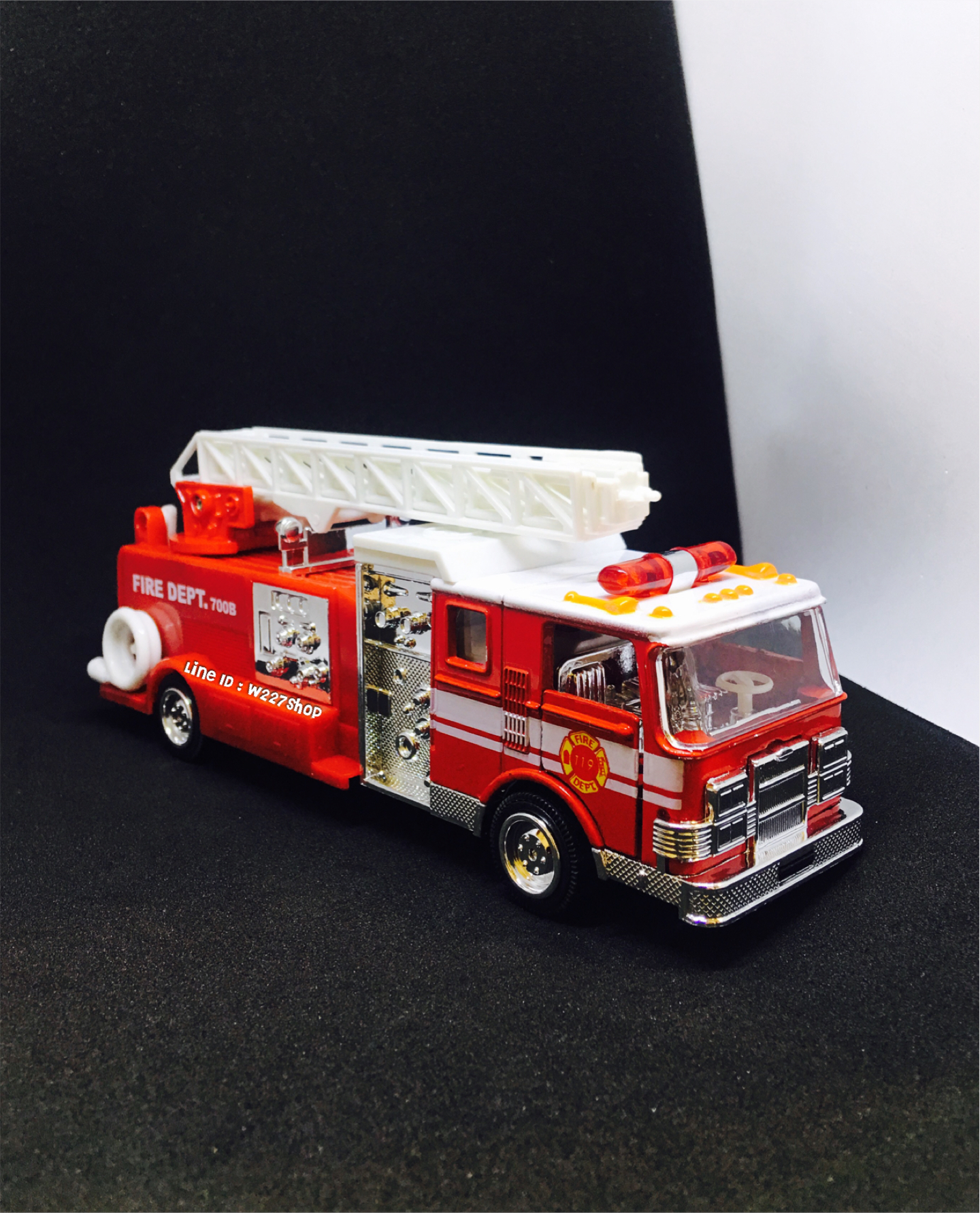 โมเดลรถเหล็ก รถดับเพลิง รถกู้ภัย มีเสียง มีไฟ (ปลีก-ส่ง)