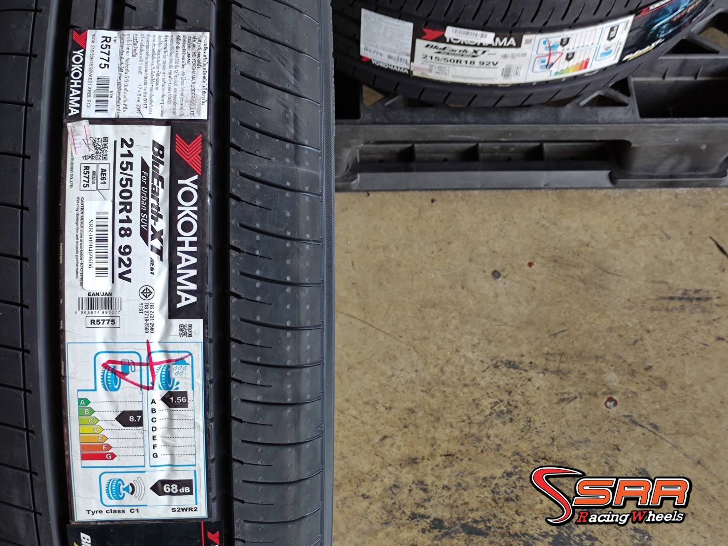 YOKOHAMA BluEarth-XT AE61 215/50R18 ยางใหม่ปี2021 ราคาพิเศษ