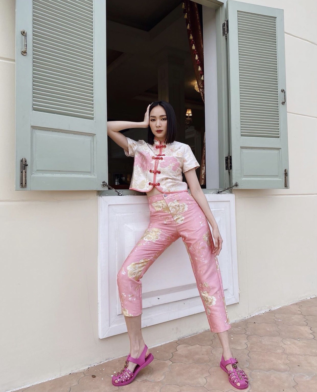 Set เสื้อคอจีน ผ้าทอแจ็คการ์ดโทนสีชมพูครีม