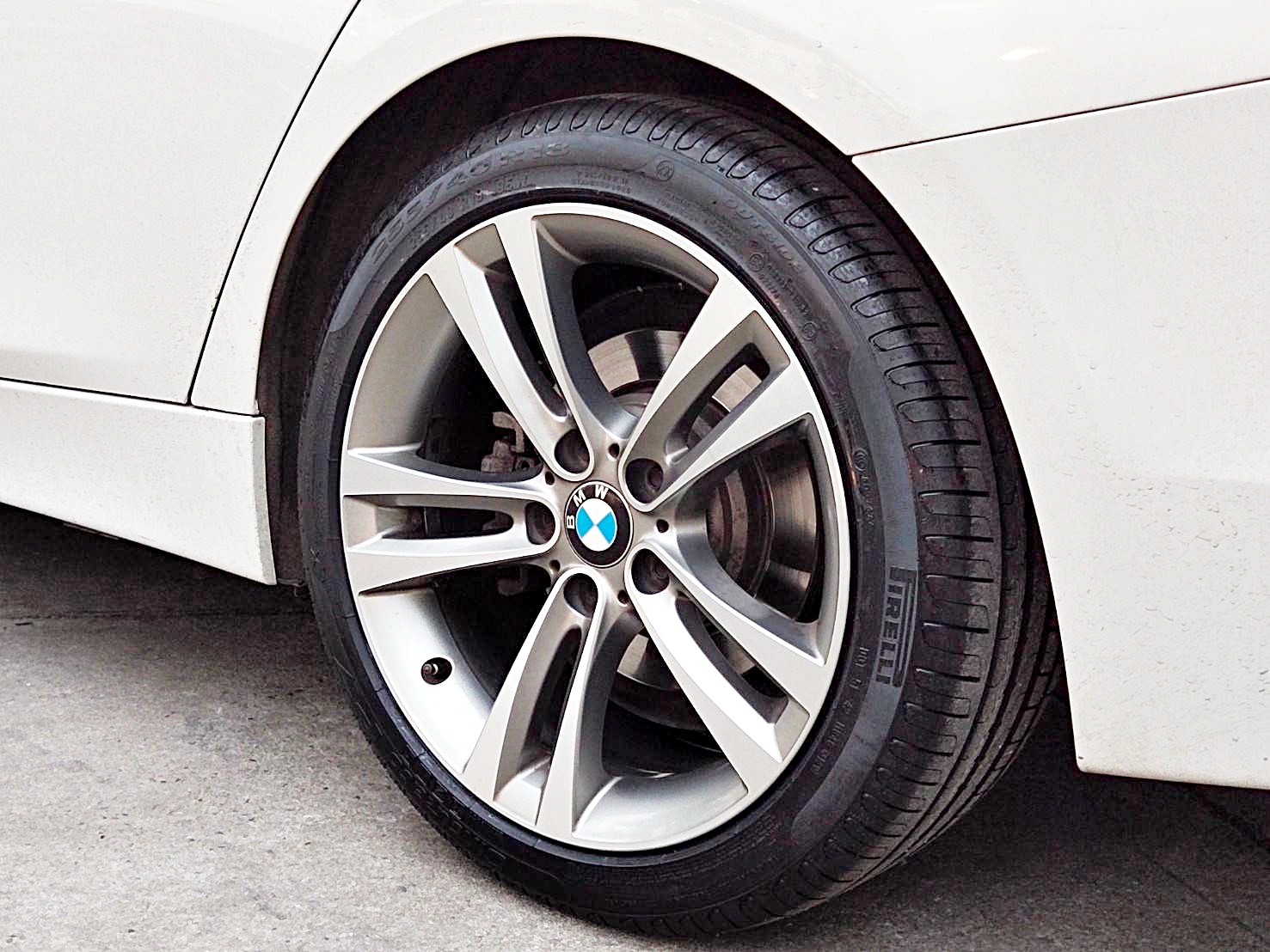 PIRELLI CINTURATO P7 R-F 225/45R18 ยางรันแฟลต ปี20 ราคาพิเศษ
