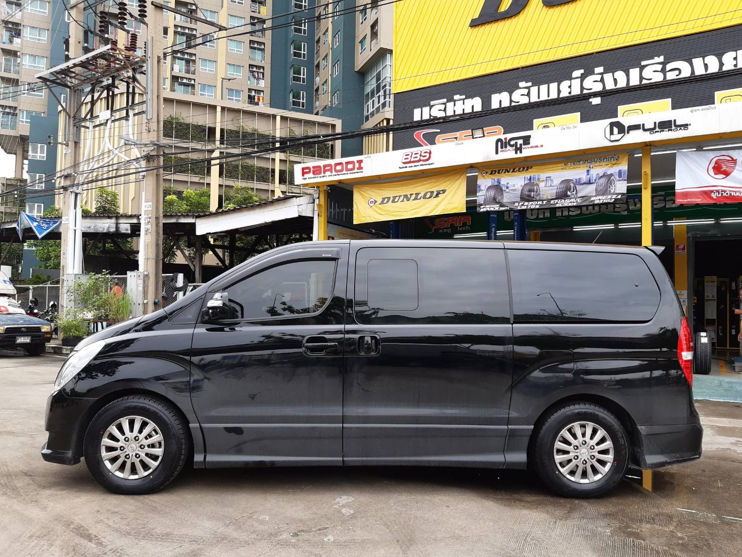 YOKOHAMA GEOLANDAR CV G058 215/70R16 ยางใหม่ ราคาพิเศษ