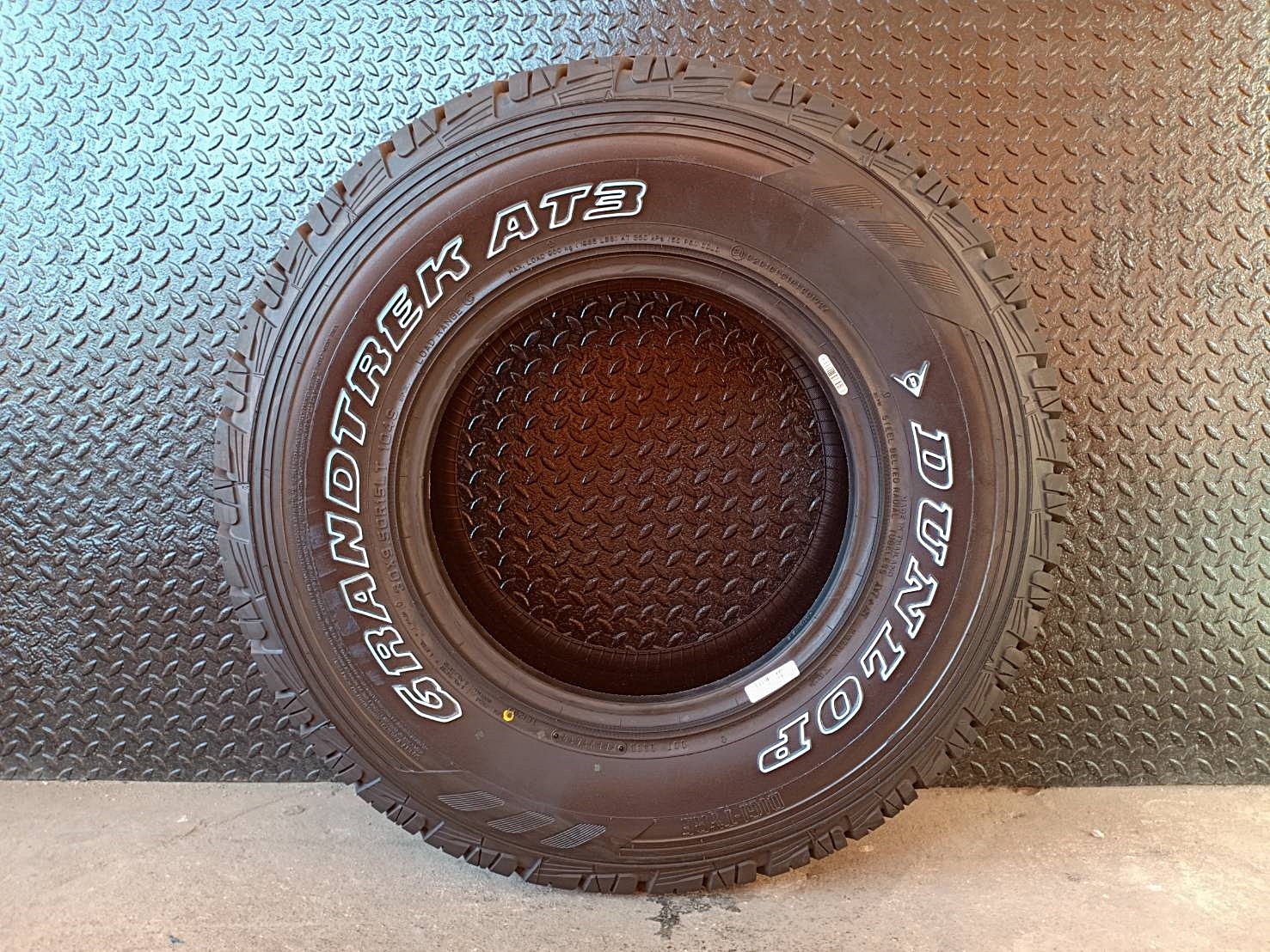DUNLOP GRANDTREK AT3 30x9.5R15 ยางปี19 ลดราคาพิเศษ