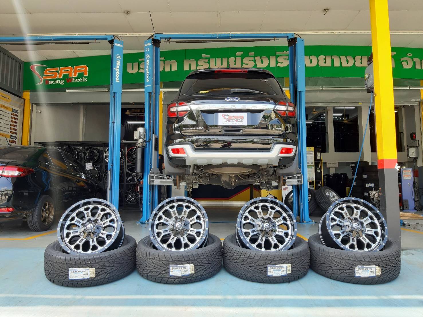 FUEL CRUSH D561 KMC ขอบ20x9 ET20 TWO-TONE/DDT