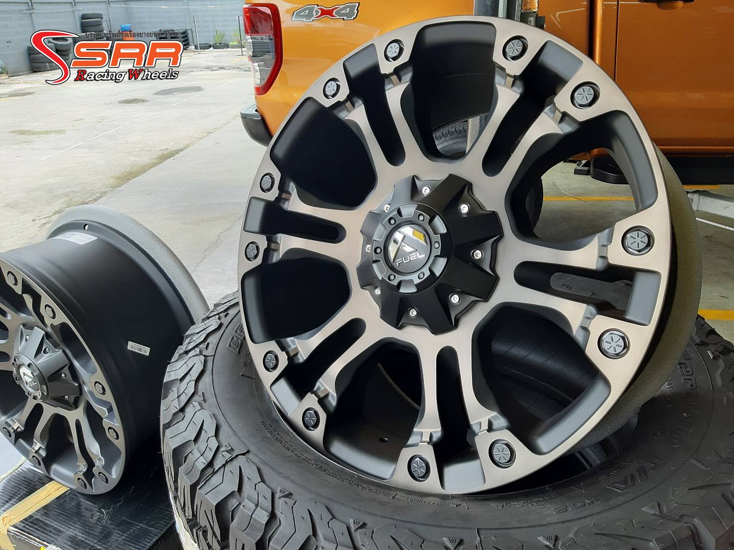 FUEL VAPOR 20x9 6x135/6x139.7 ET+20 MATTE BLACK MACHINED/TINT CLEAR