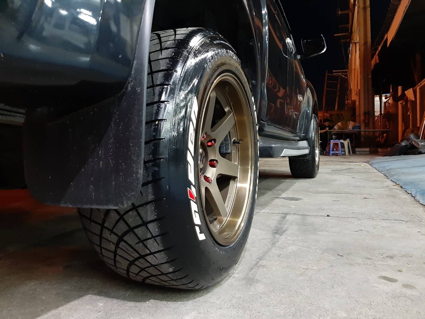 RAIDEN HERO R111 ยางขอบขาว 265/55R18 ยางปี19 ราคาพิเศษ