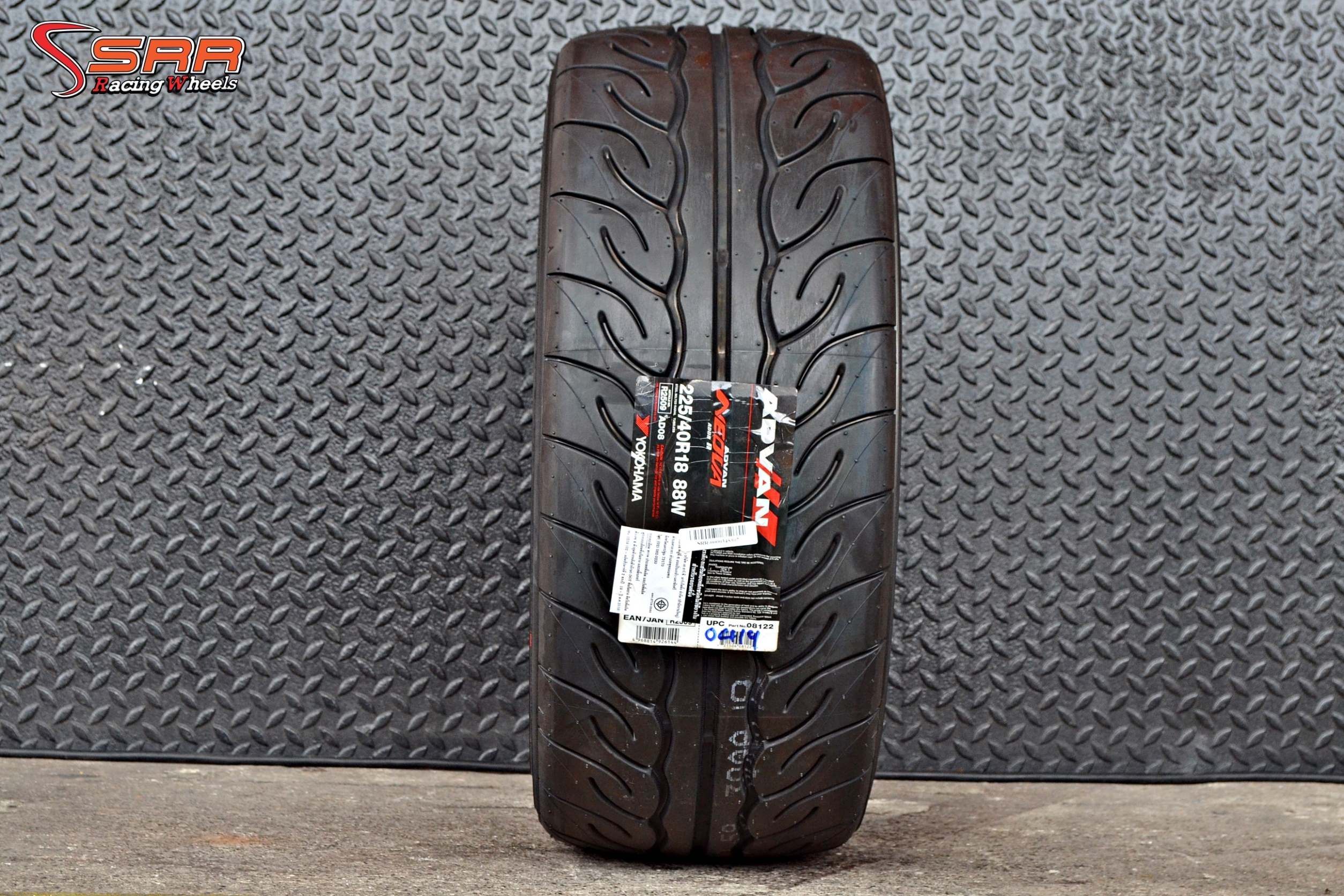 YOKOHAMA AD08 225/40R18 ยางซอฟญี่ปุ่น ปี19