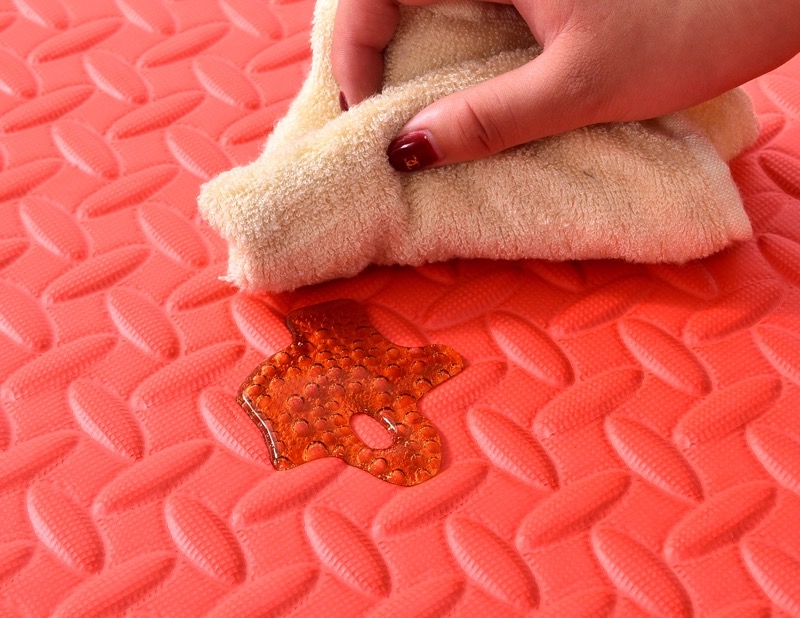 แผ่นรองคลาน EVA แบบมีขอบปิด 60*60*1 cm (4 แผ่น/ชุด)