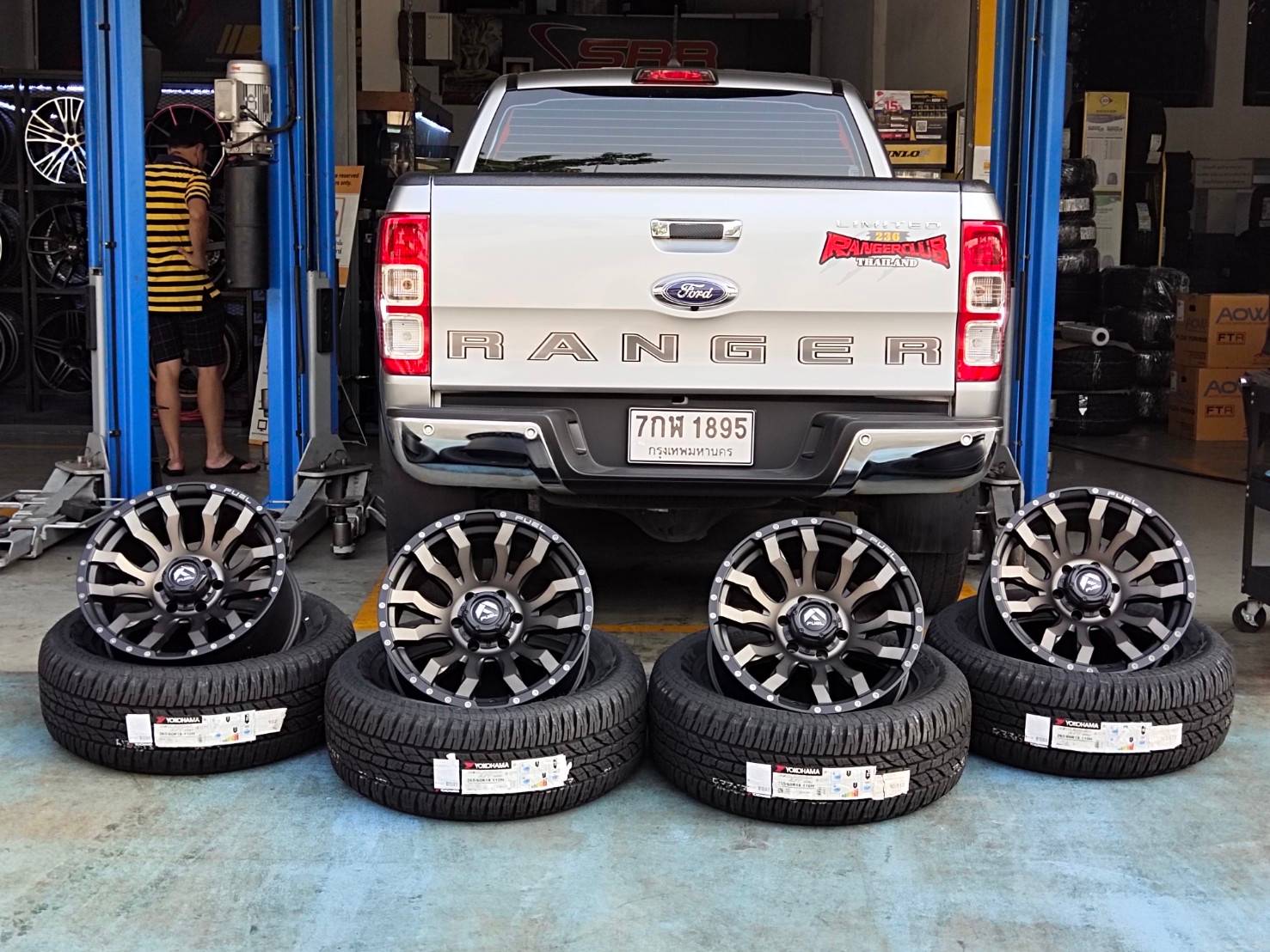 FUEL-BLITZ ขอบ18 6H139.7 ET-12 MATTE BLACK MACHINED/TINT CLEAR ราคาพิเศษที่SRR