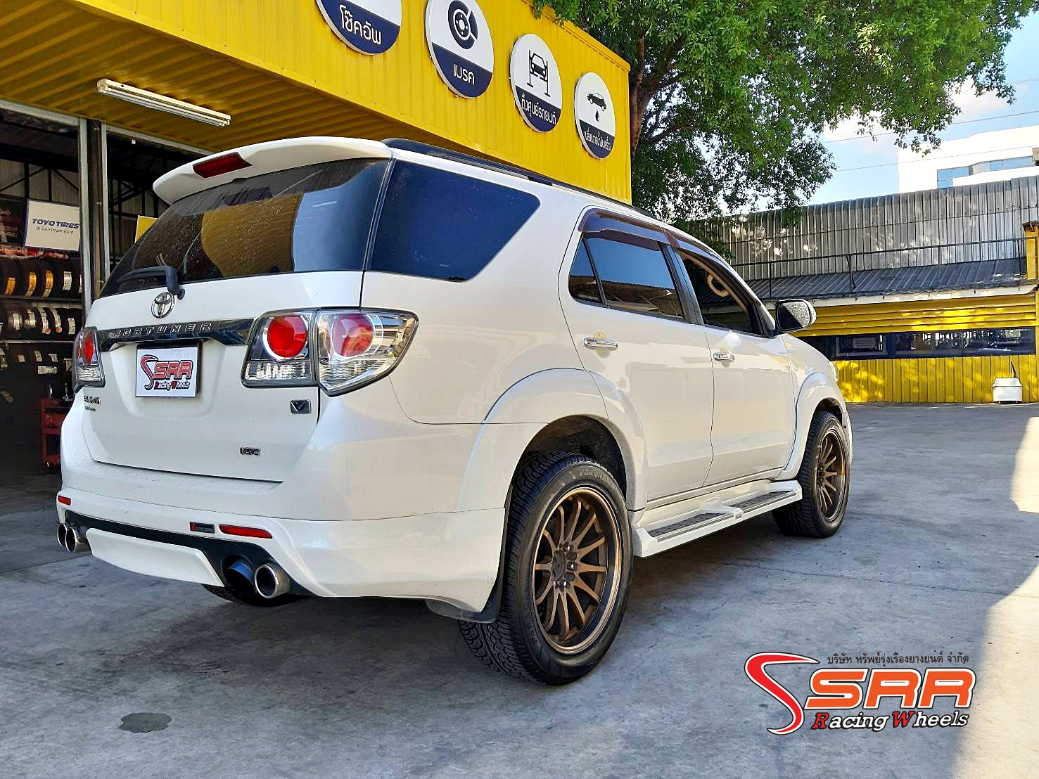 YOKOHAMA PARADA Spec-X 265/50R20 ยางใหม่ปี2021 ราคาพิเศษ