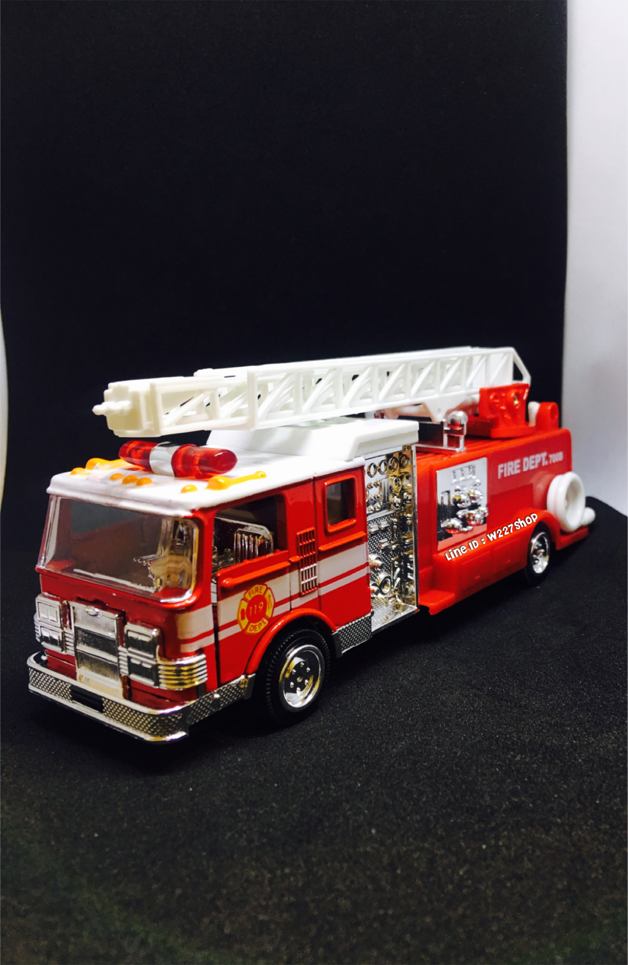 โมเดลรถเหล็ก รถดับเพลิง รถกู้ภัย มีเสียง มีไฟ (ปลีก-ส่ง)