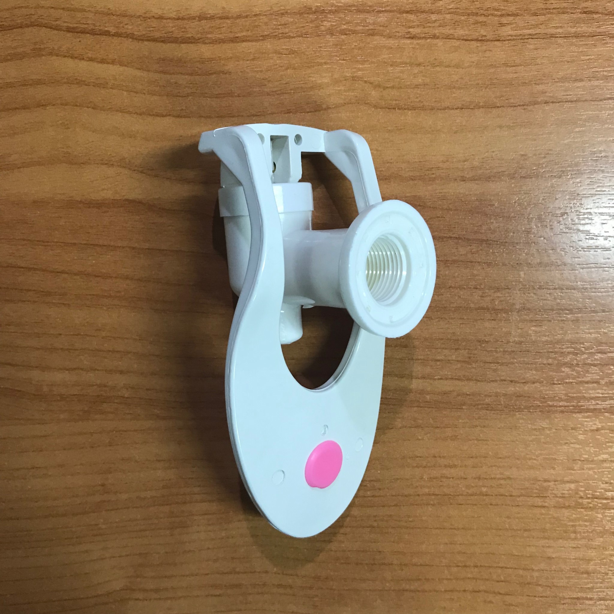 ก๊อกน้ำร้อน รุ่น 340 เกลียวใน ไม่มีเซฟตี้