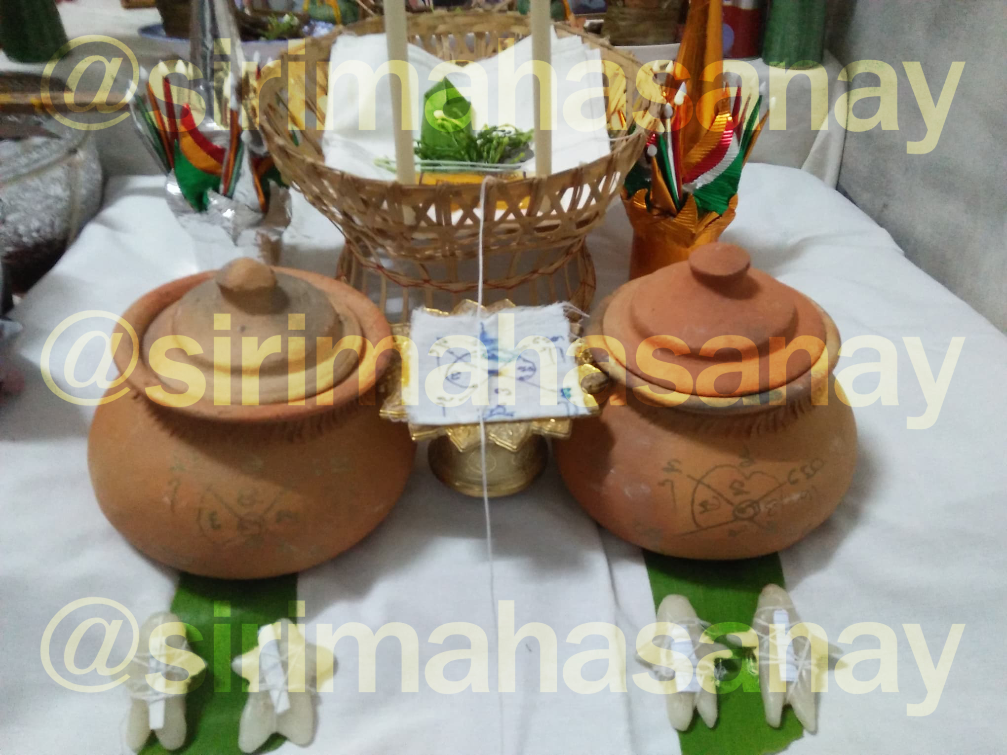 หุ่นอาวรณ์รัก สายตำหรับมนต์ทางสายอีสาน