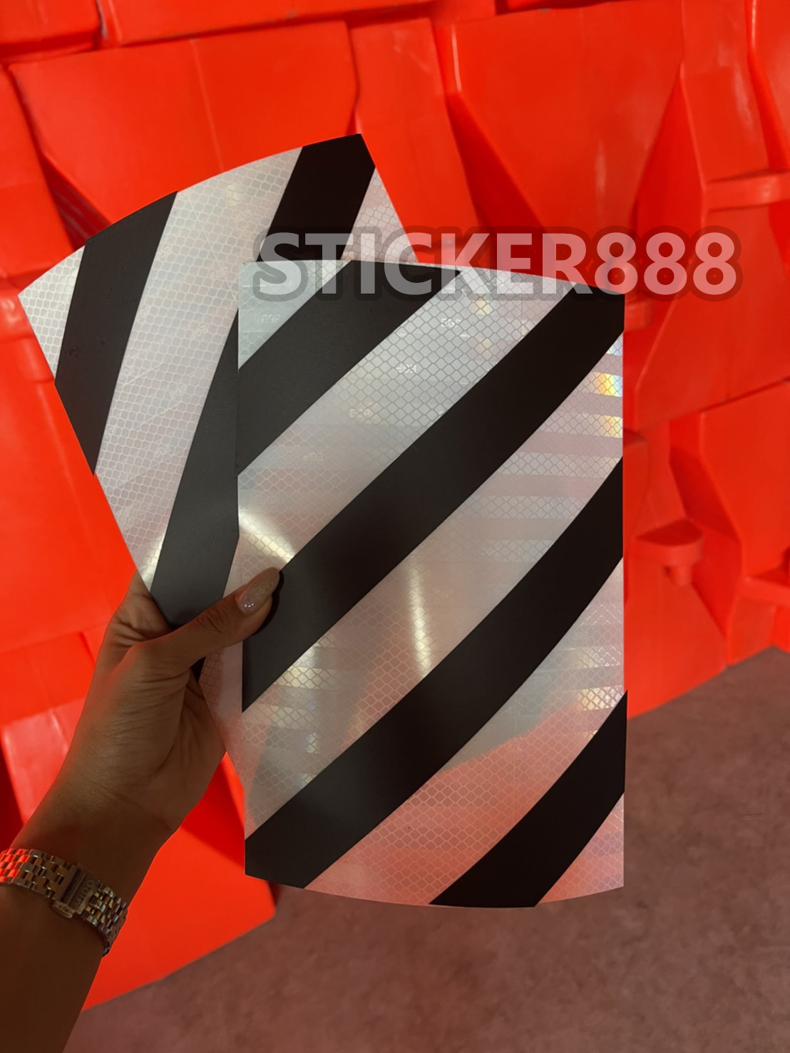 ป้ายเตือนสิ่งกีดขวาง 3M สติ๊กเกอร์สีขาวคาดดำ 18 * 27 cm ติดแบริเออร์ หรืองานป้ายต่างๆ