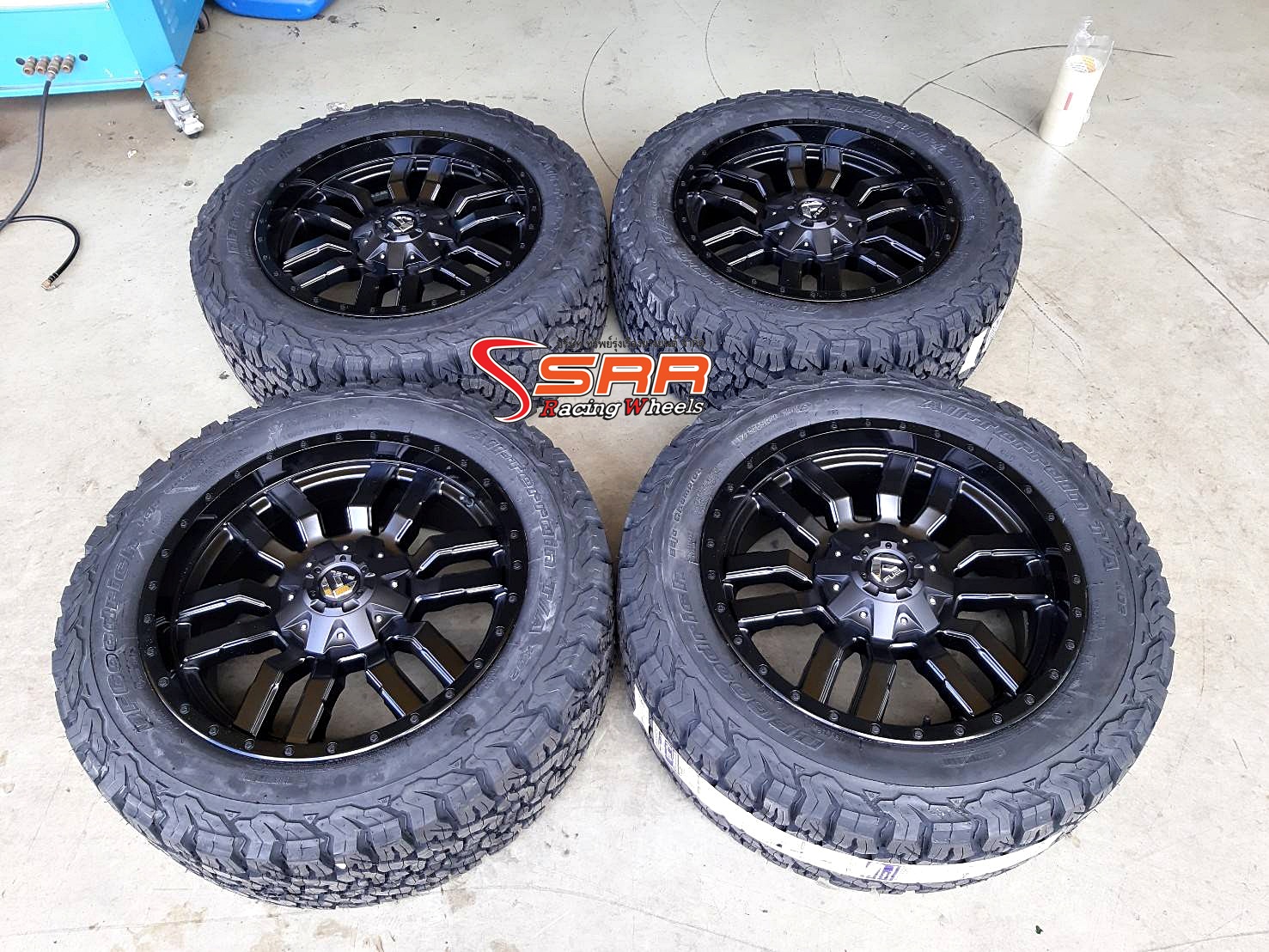 FUEL SLEDGE D596 ขอบ20x9 ET20 6x135/6x139.7 TWO-TONE BLACK