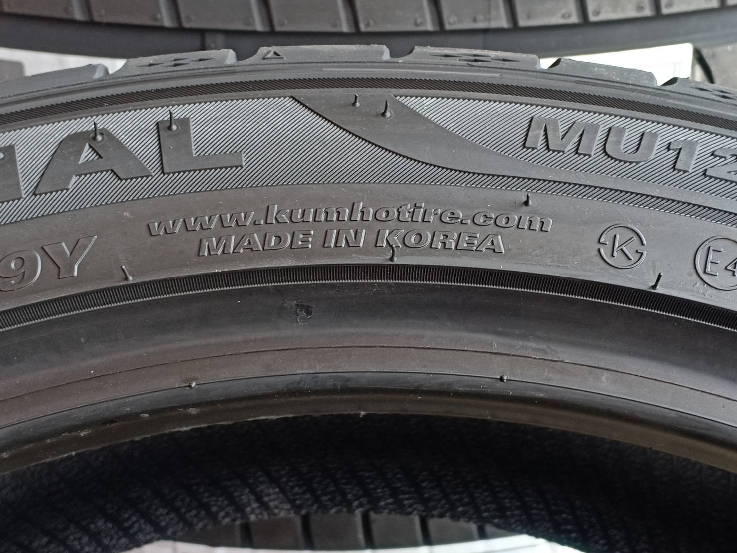 MARSHAL MU12 245/40ZR20 ยางเกาหลีปี20 ราคาพิเศษ
