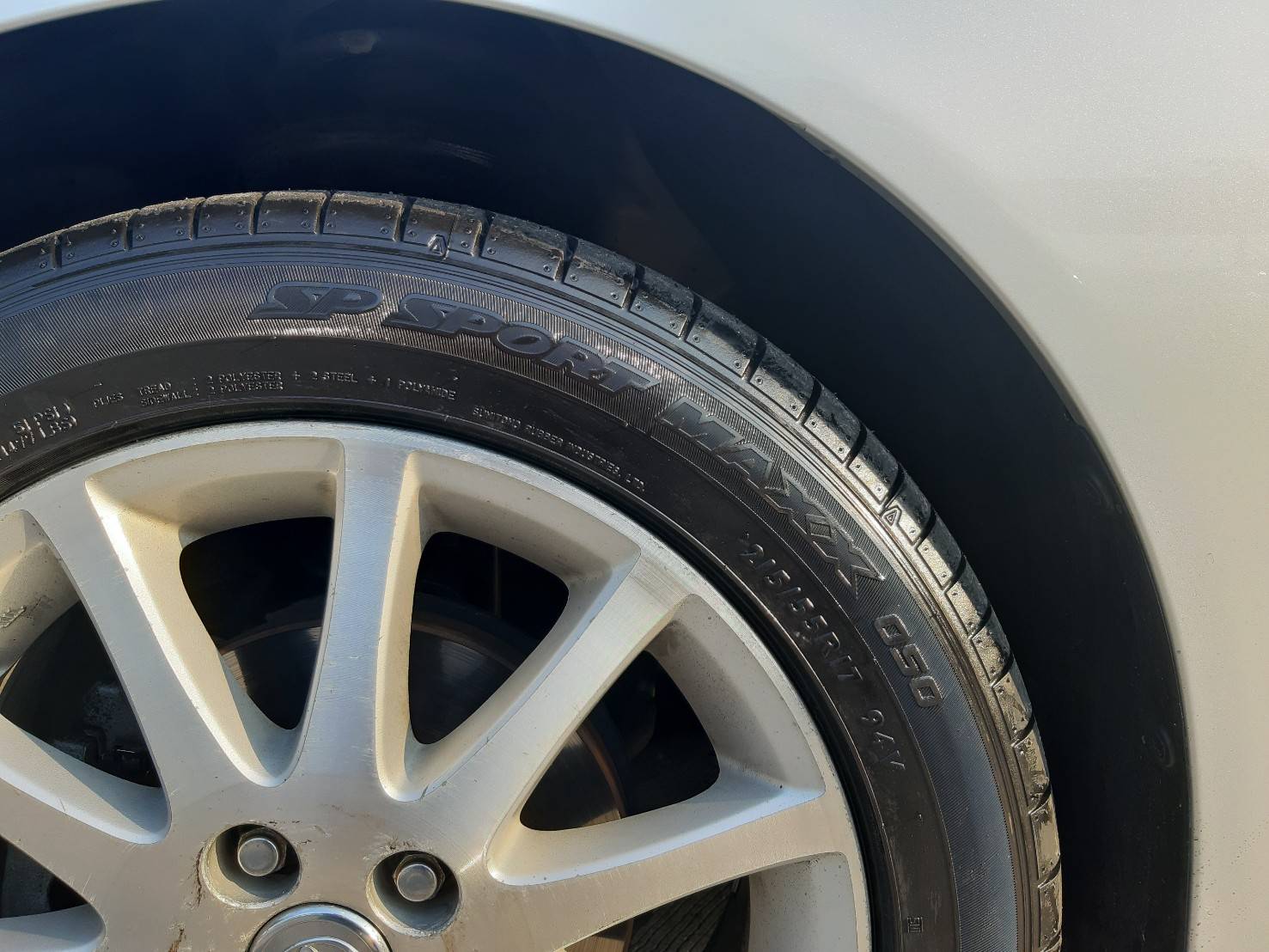 DUNLOP SP SPORT MAXX 050 215/55R17 ยางญี่ปุ่นลดราคาพิเศษ