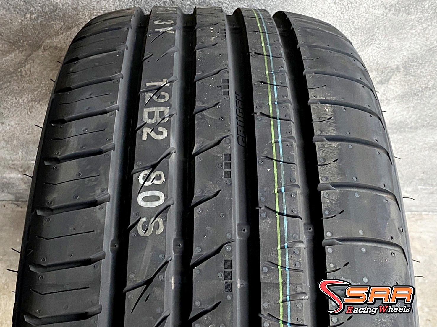 MARSHAL CRUGEN HP91 255/40ZR21 ยางใหม่เกาหลี ราคาพิเศษ