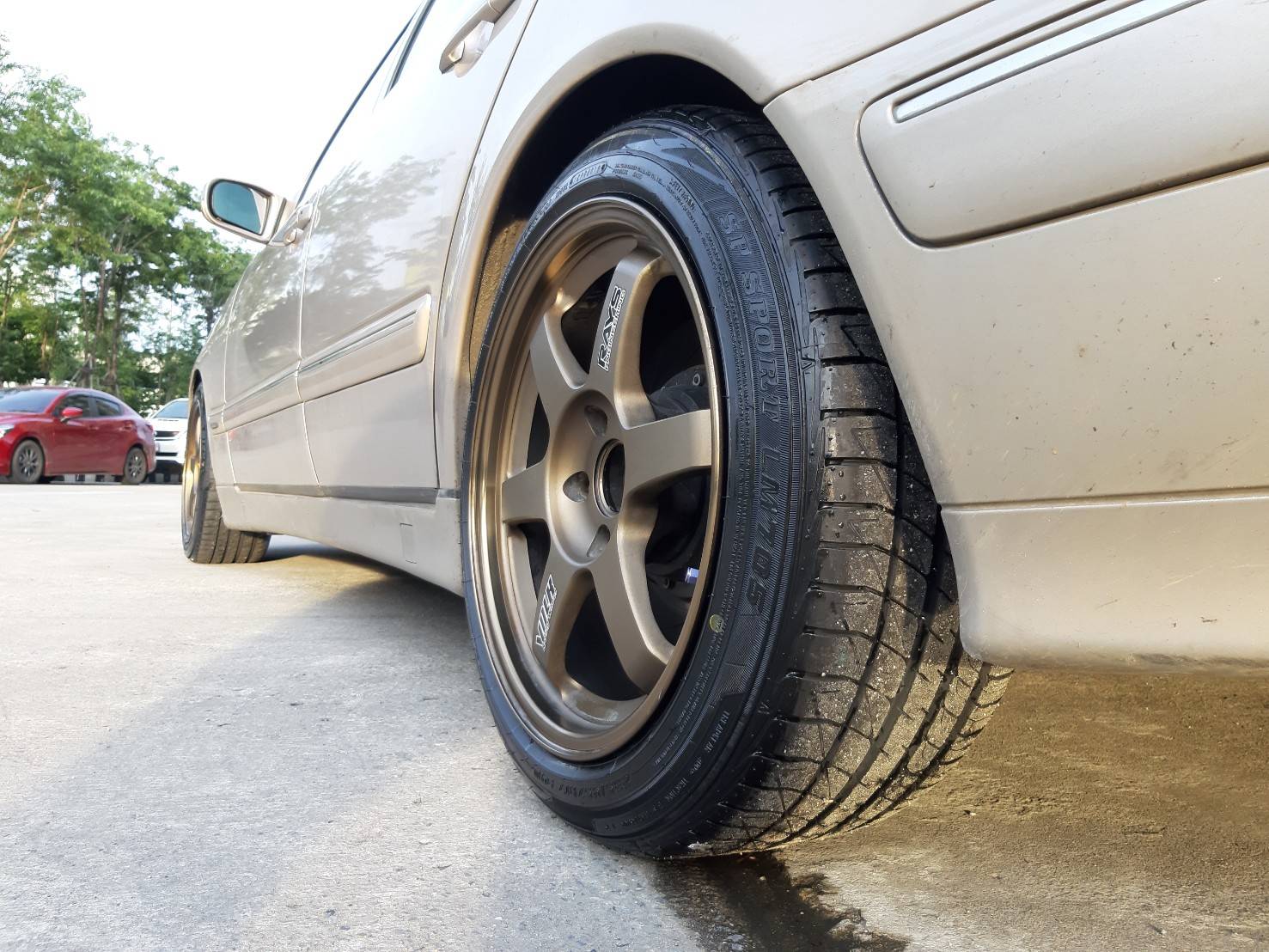 DUNLOP LM705 235/45ZR17 ยางใหม่ปี19 ลดราคาพิเศษ